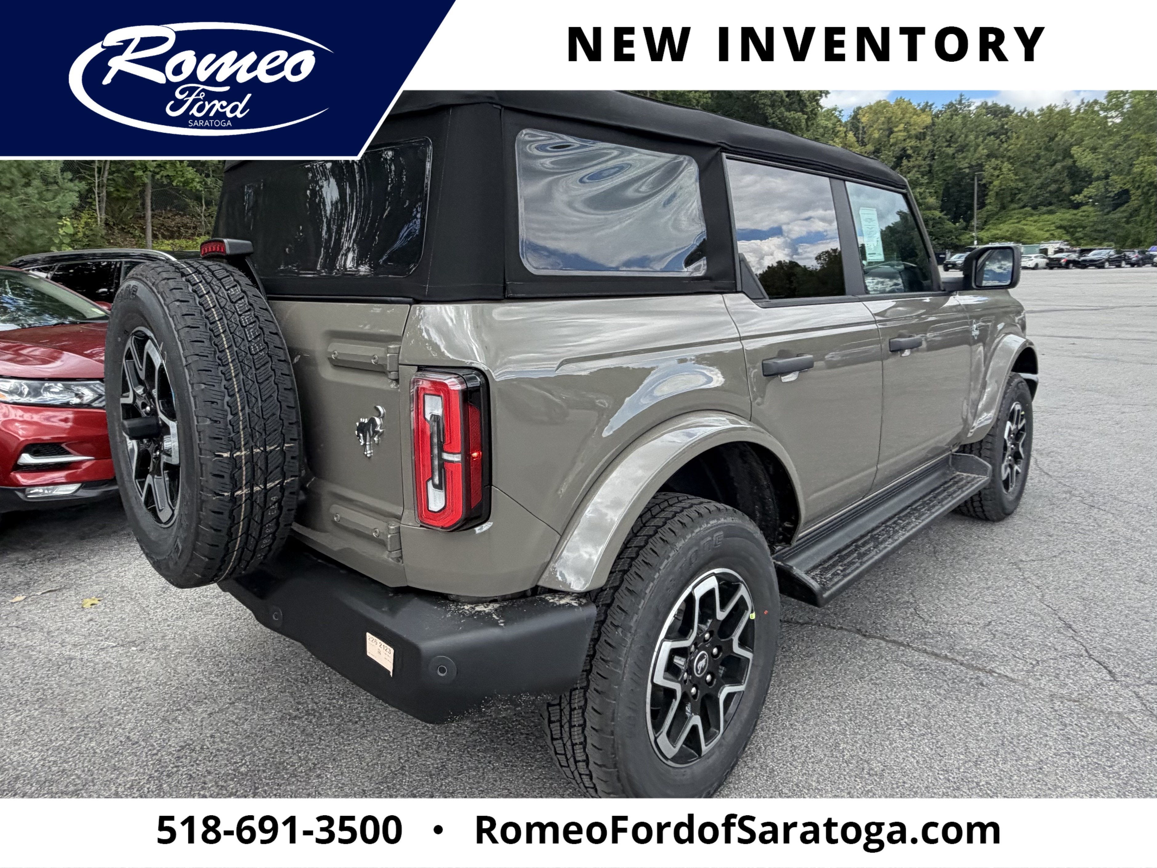 2026 Ford Bronco Outer Banks