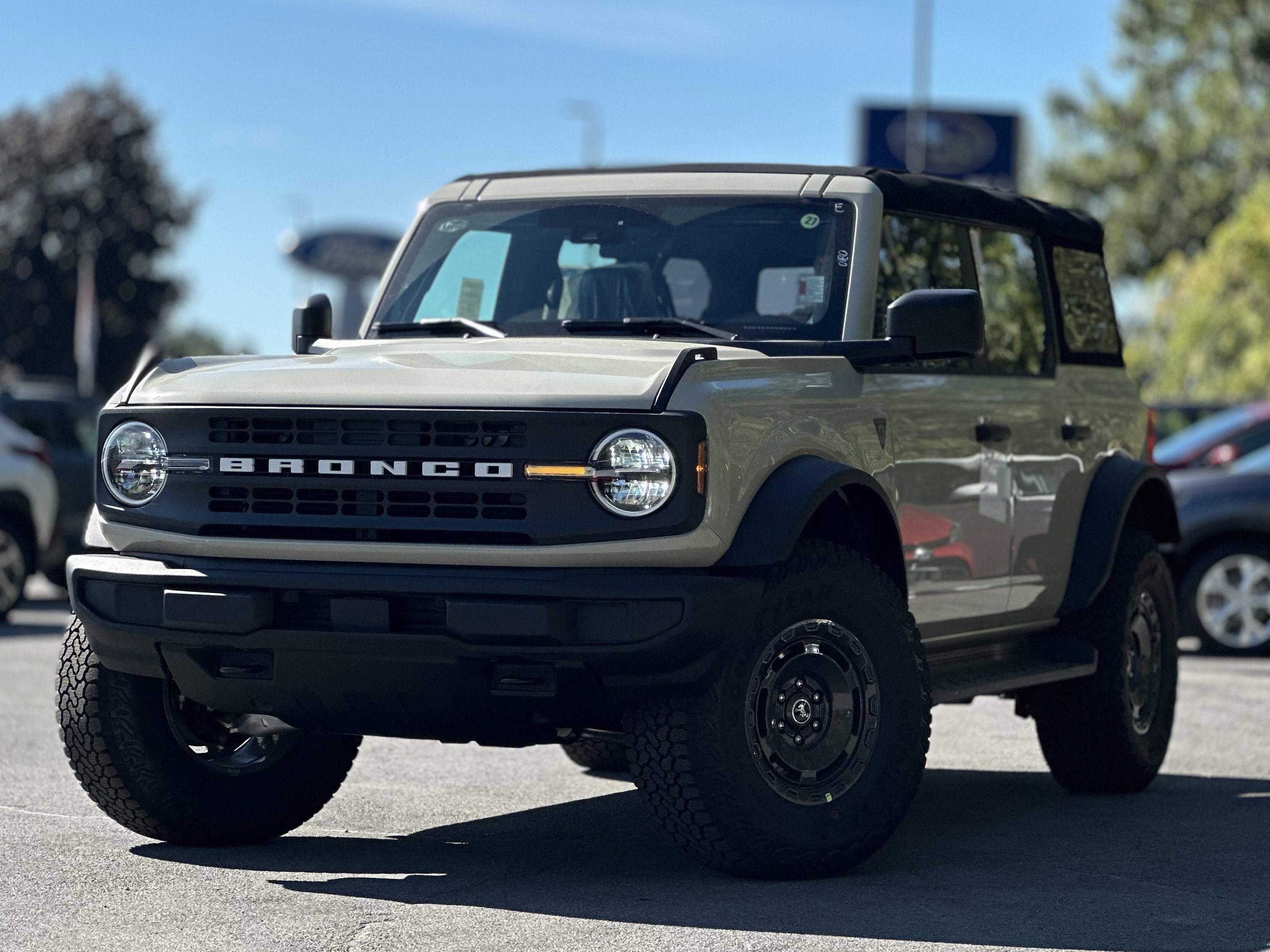 2025 Ford Bronco Base