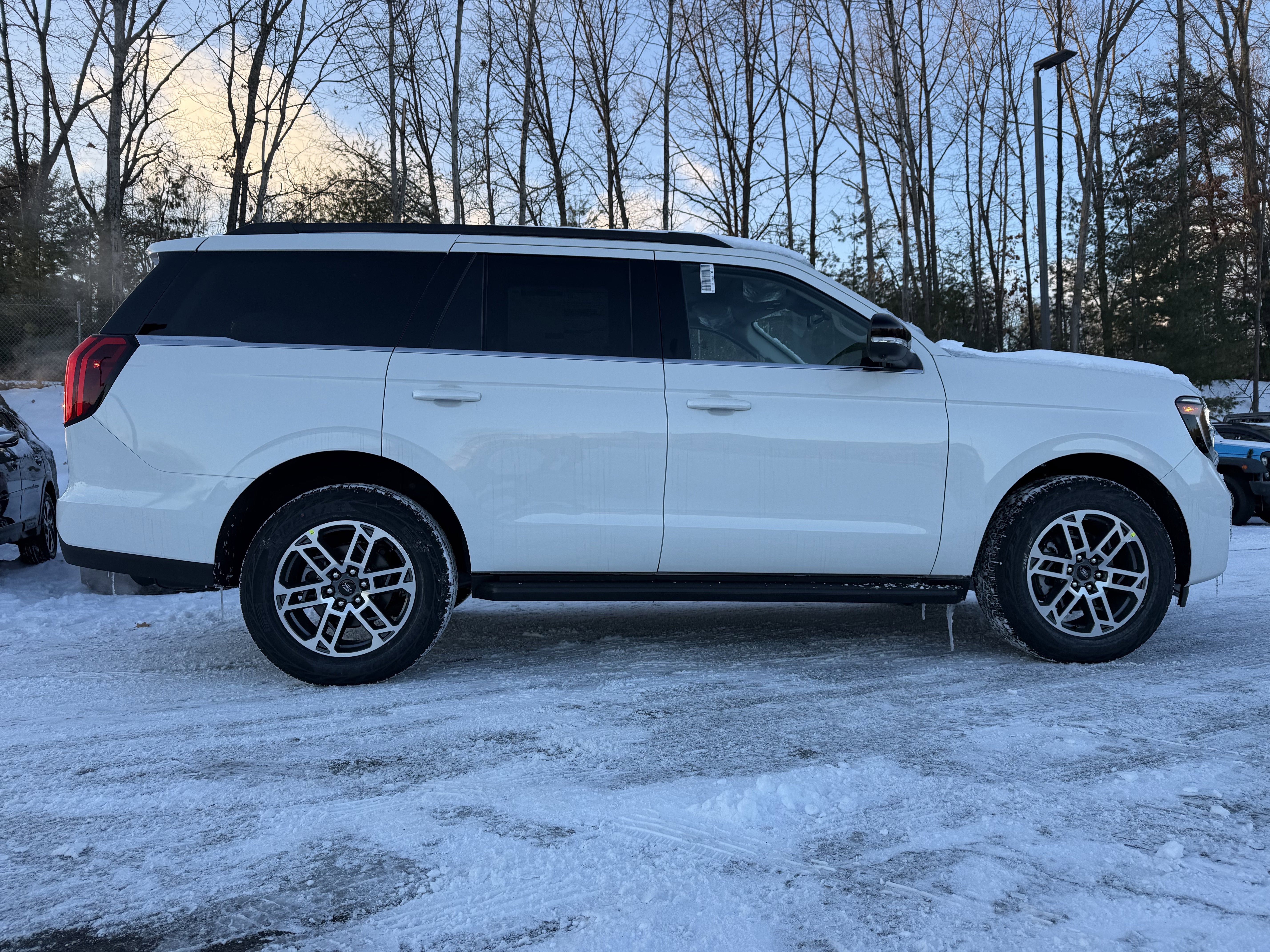 2026 Ford Expedition Active