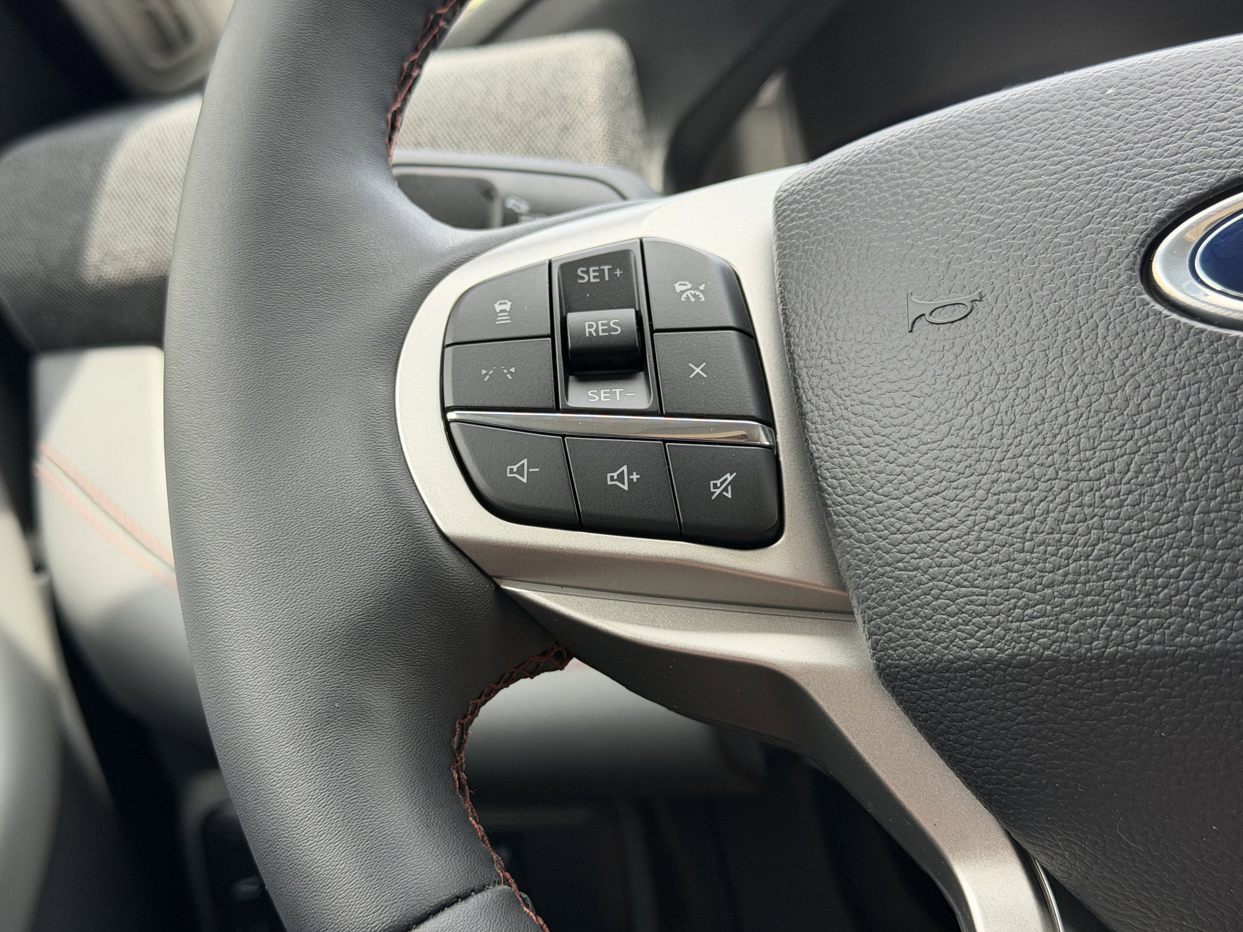 2026 Ford Explorer Active w/100A Pkg