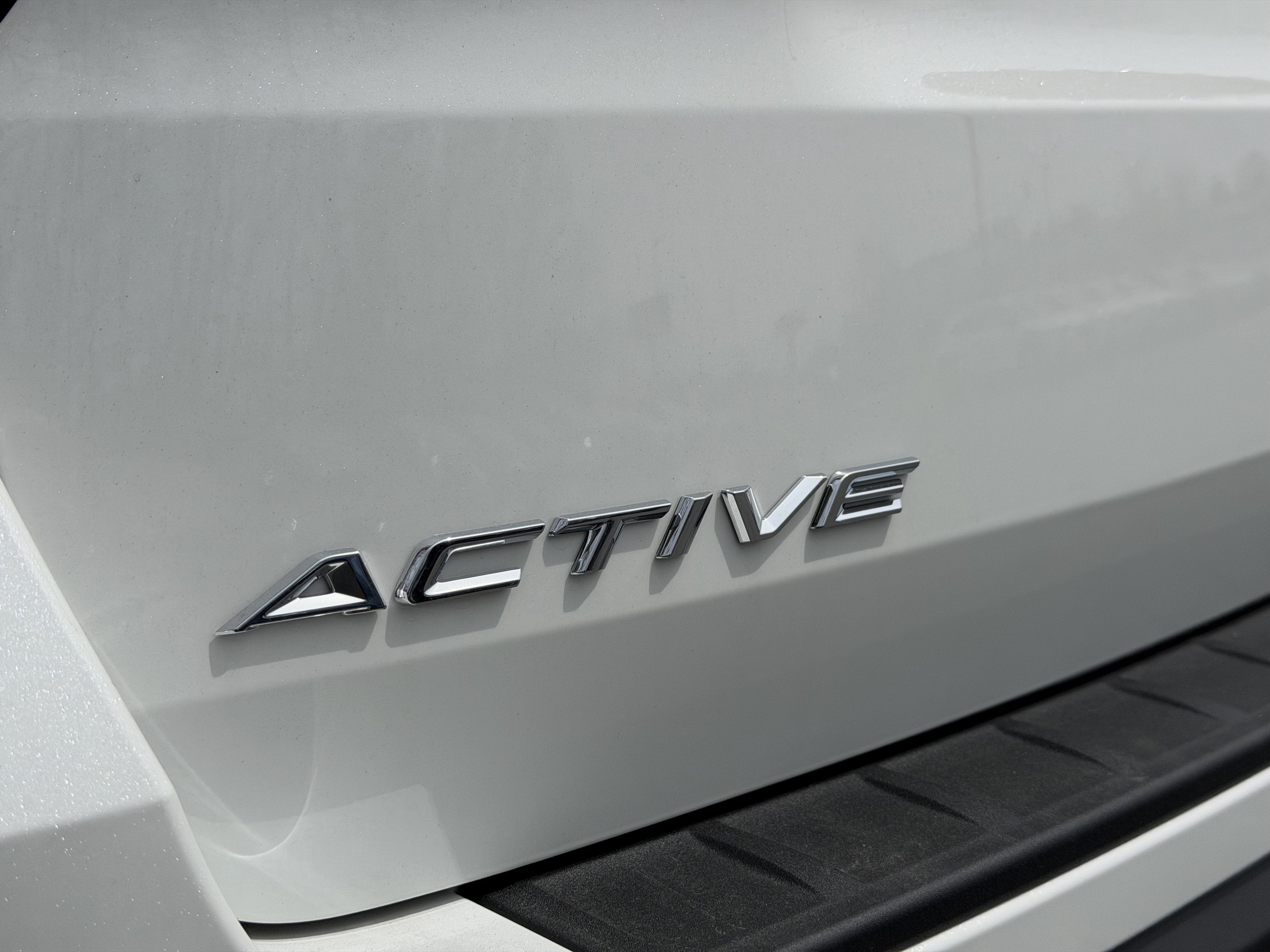 2026 Ford Explorer Active w/100A Pkg