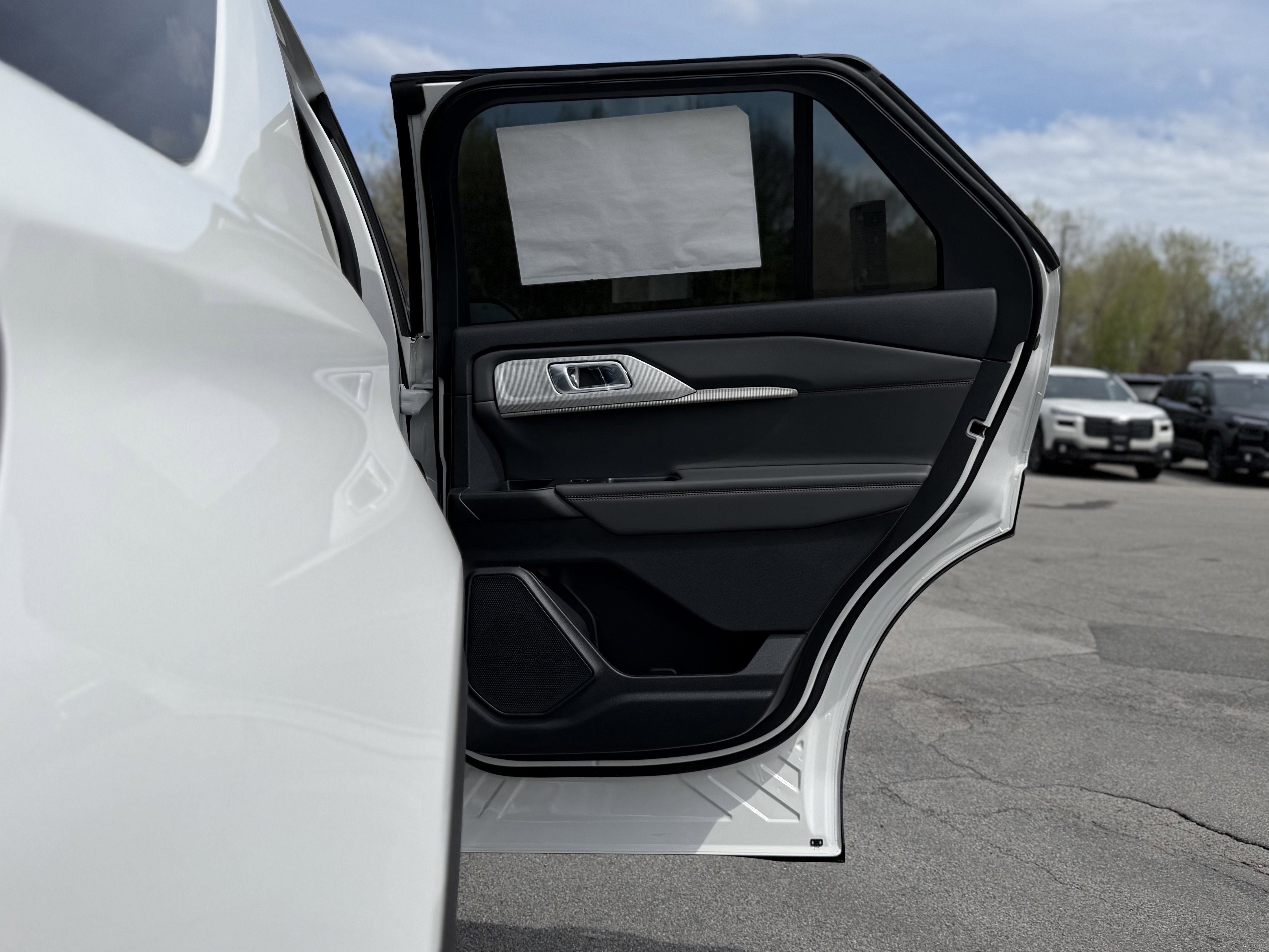 2026 Ford Explorer Active w/100A Pkg