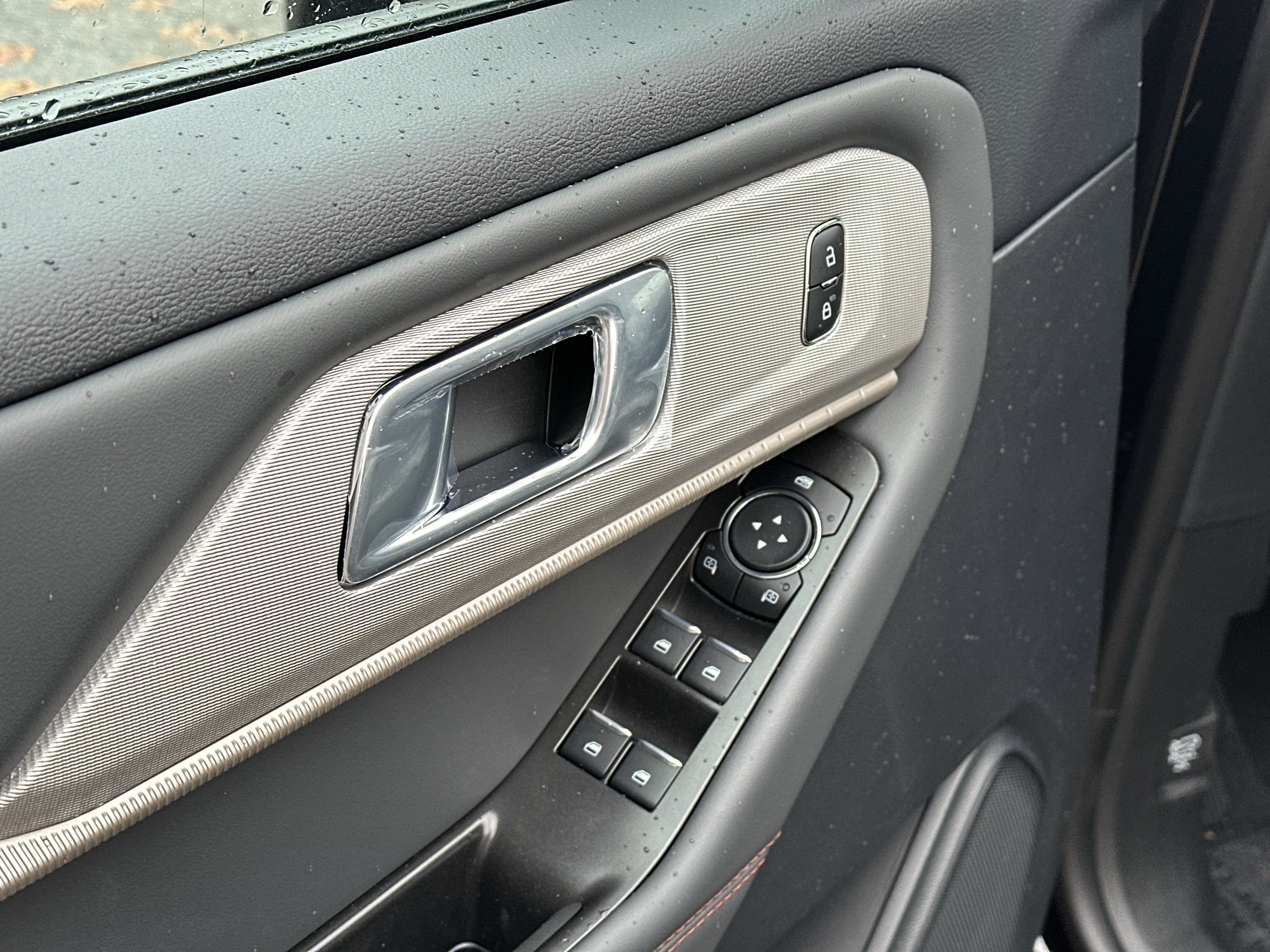 2026 Ford Explorer Active w/100A Pkg