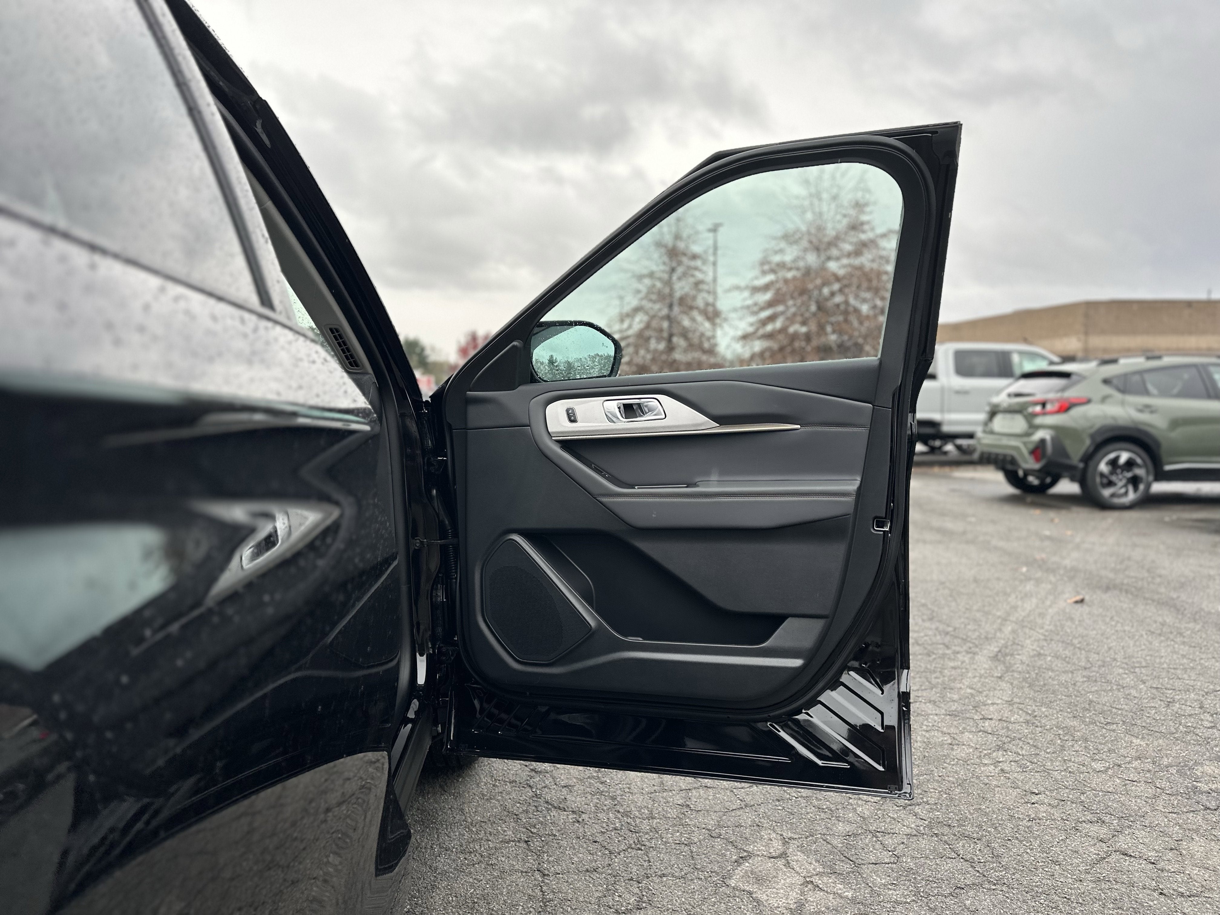 2026 Ford Explorer Active w/100A Pkg