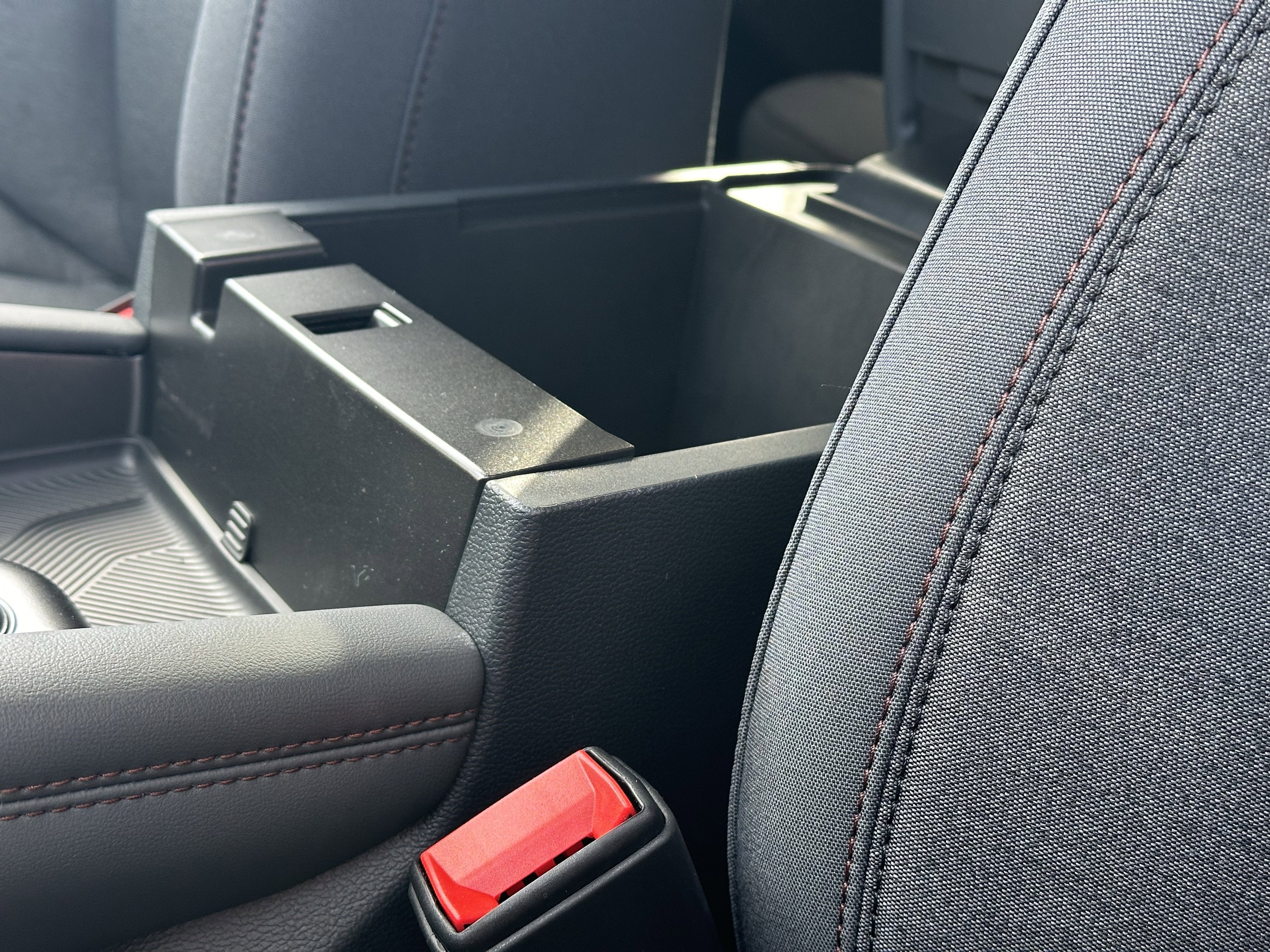 2026 Ford Explorer Active (100A)