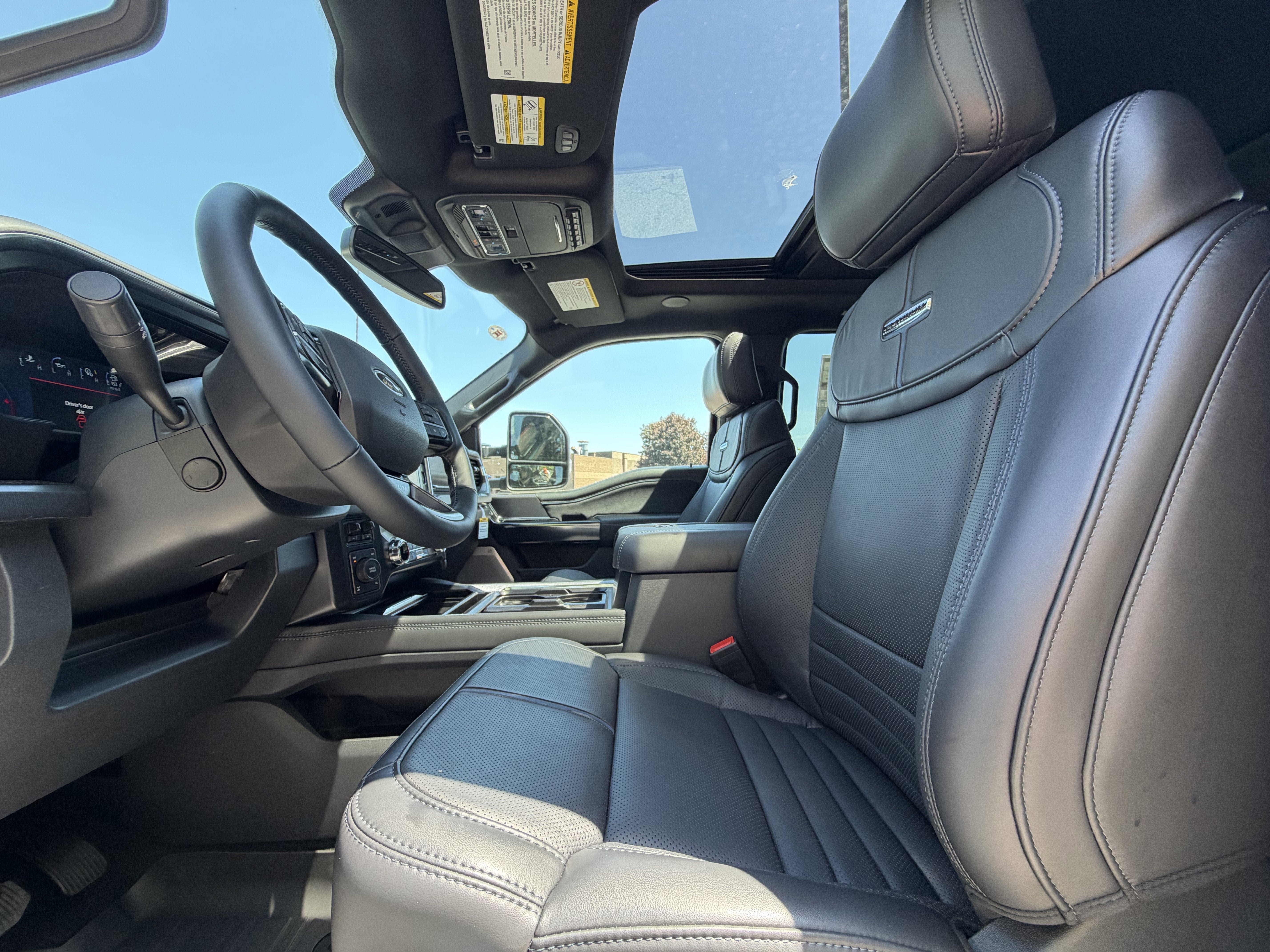 2026 Ford Super Duty F-350 SRW Platinum