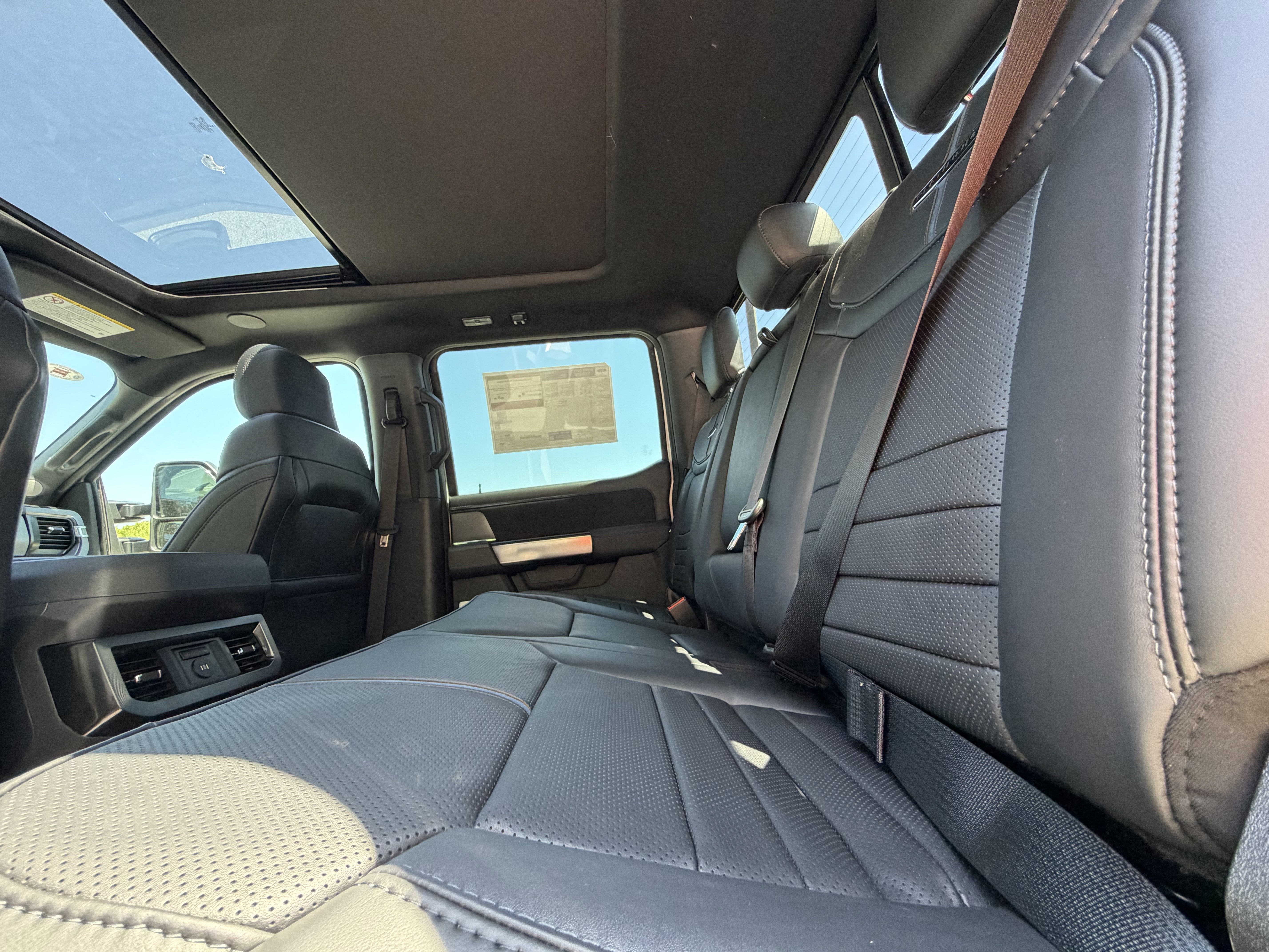 2026 Ford Super Duty F-350 SRW Platinum