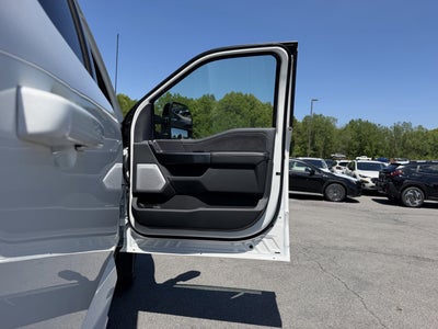 2026 Ford Super Duty F-350 SRW Platinum