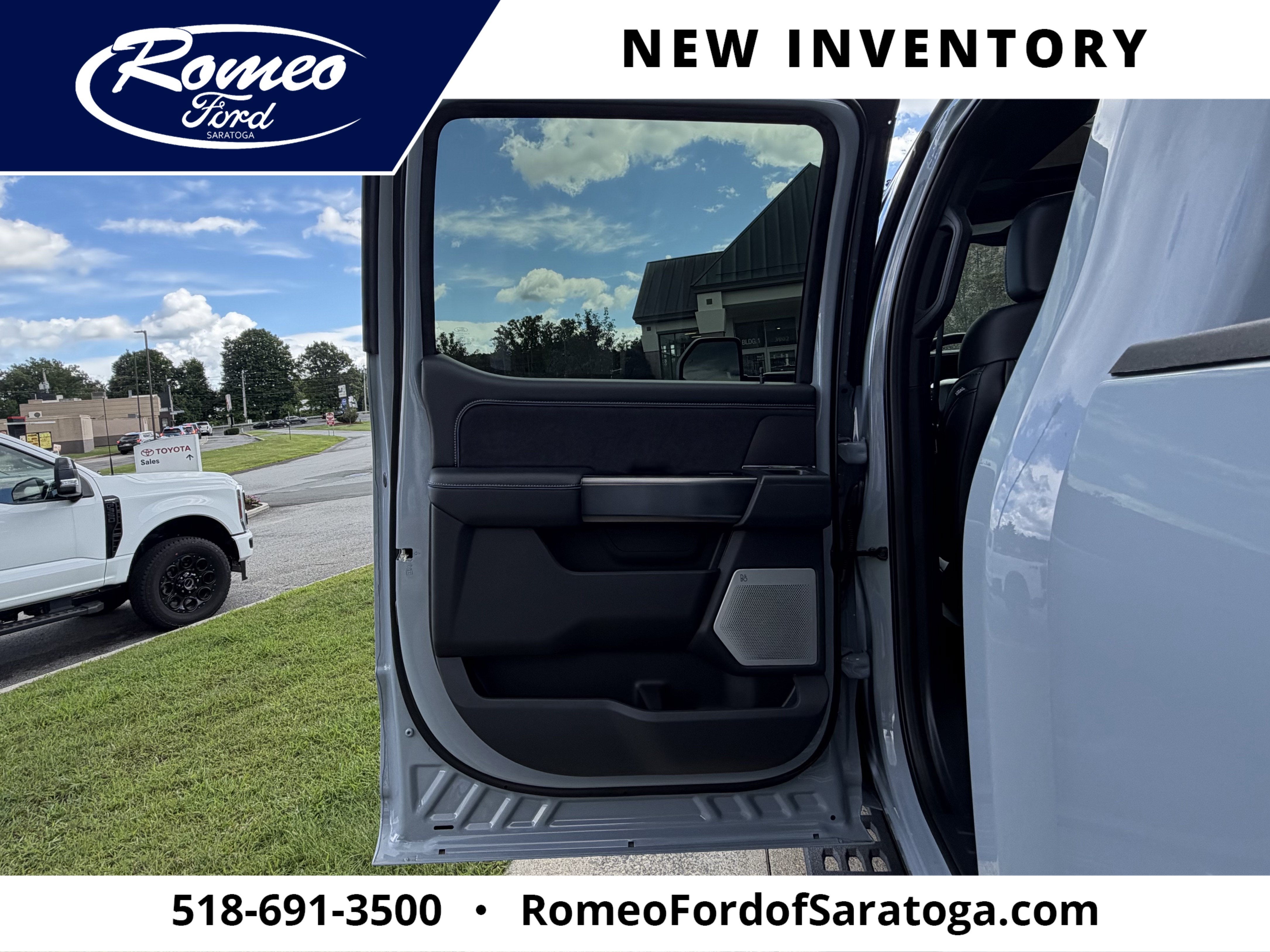 2026 Ford Super Duty F-350 SRW F-350® Platinum®