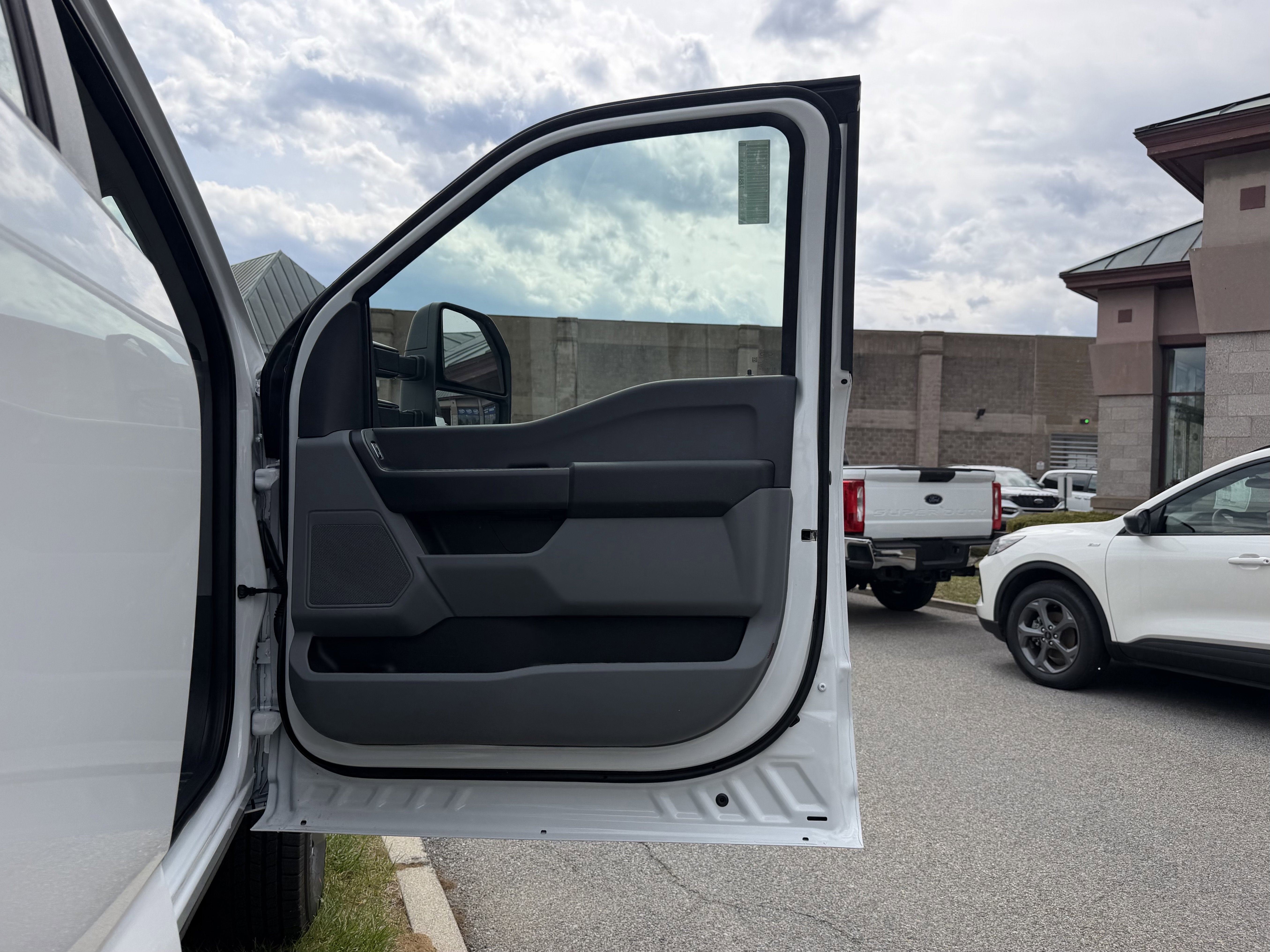 2026 Ford Super Duty F-350 DRW XL