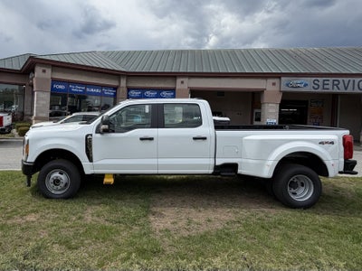 2026 Ford Super Duty F-350 DRW XL