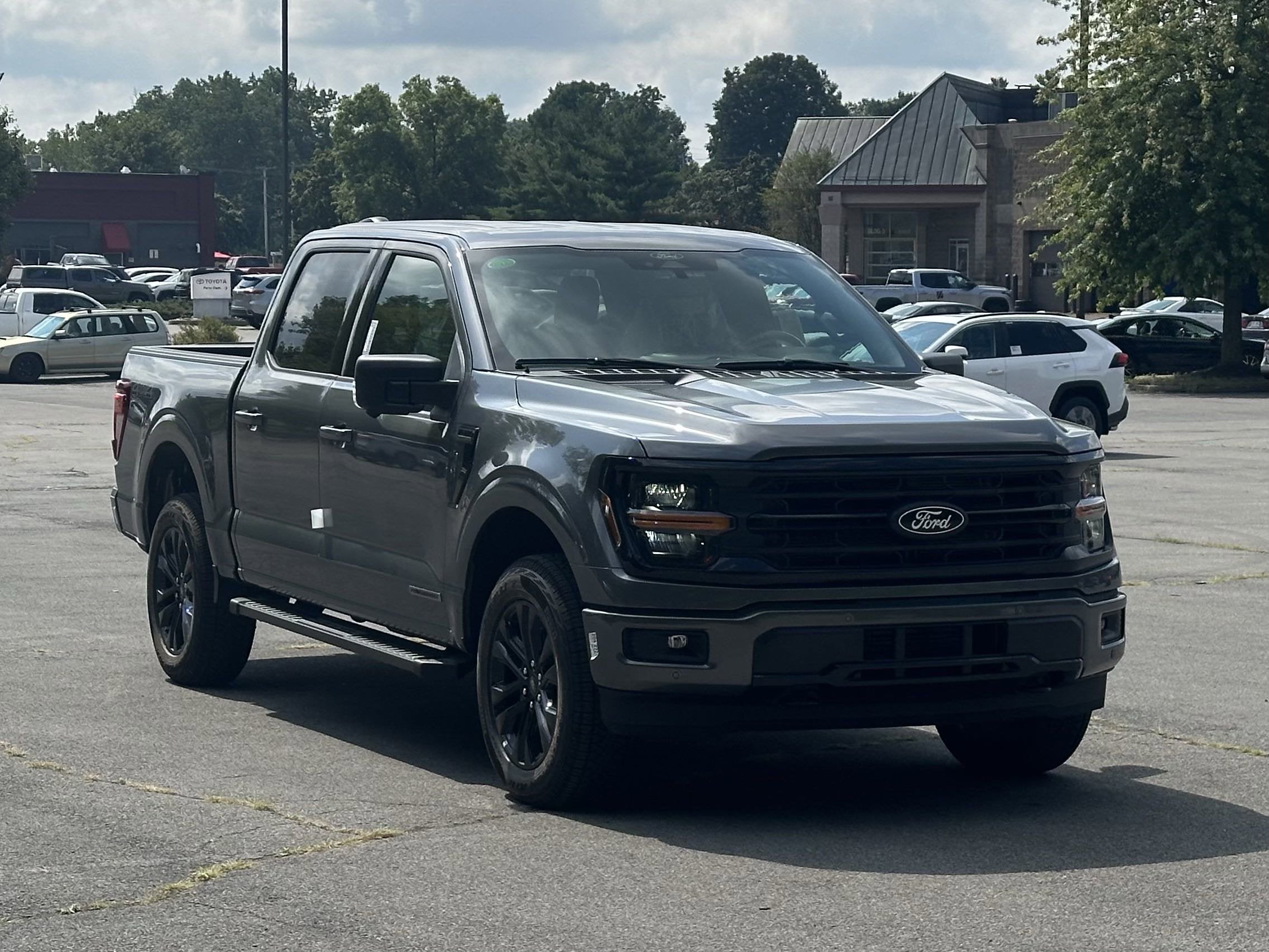 2025 Ford F-150 XLT