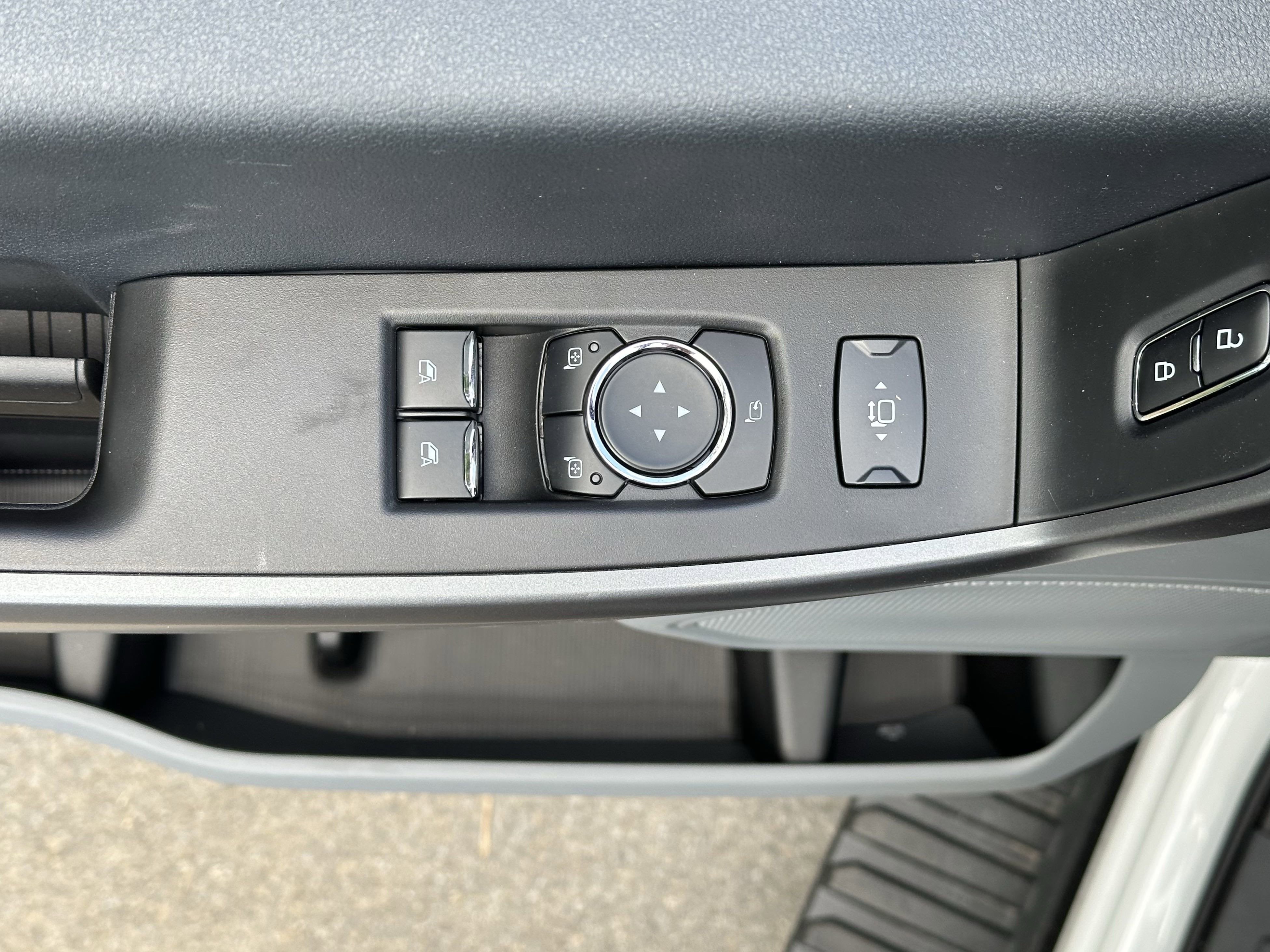 2025 Ford Super Duty F-350 SRW F-350® XLT