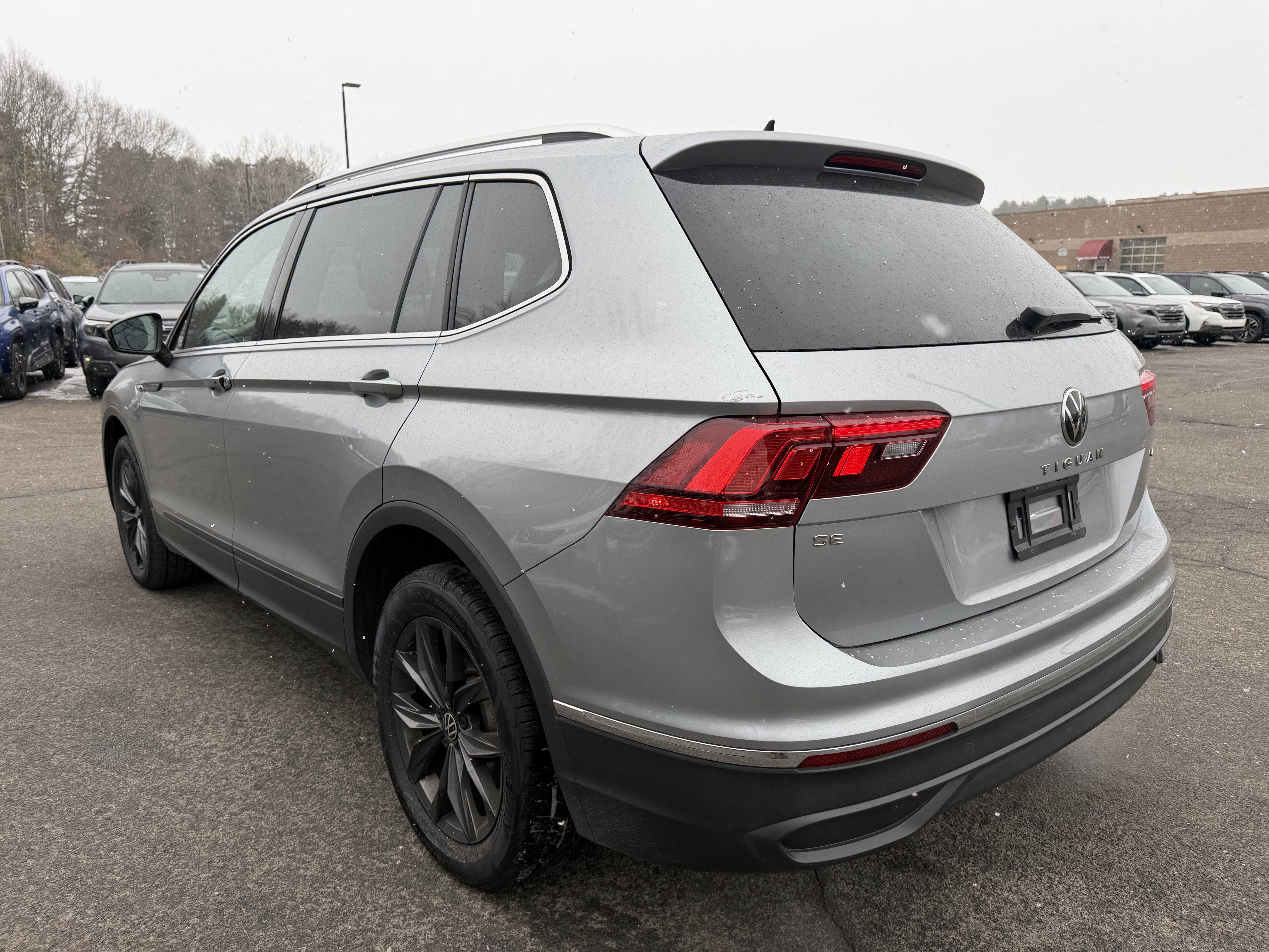 2022 Volkswagen Tiguan SE