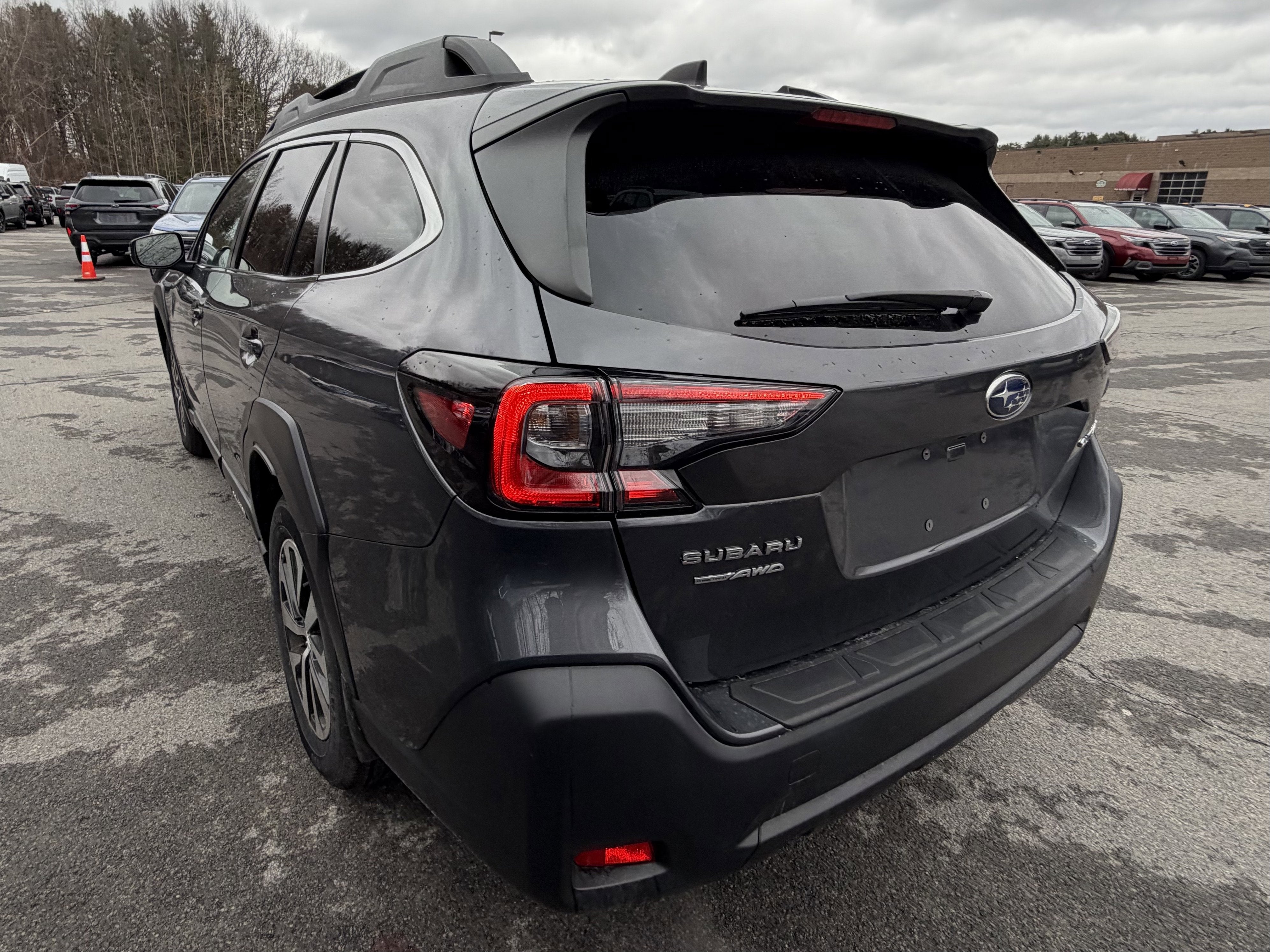 2023 Subaru Outback Premium