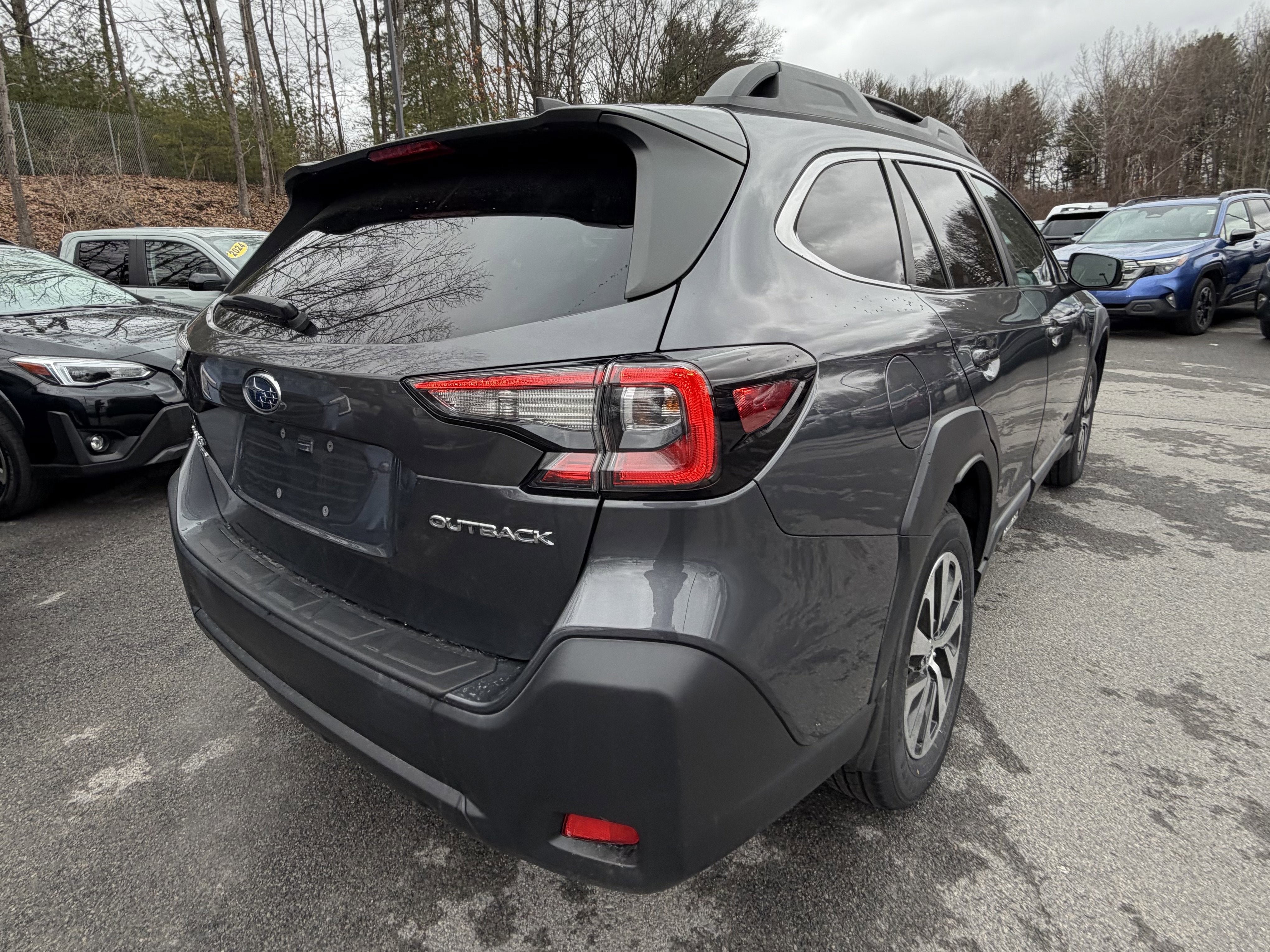 2023 Subaru Outback Premium