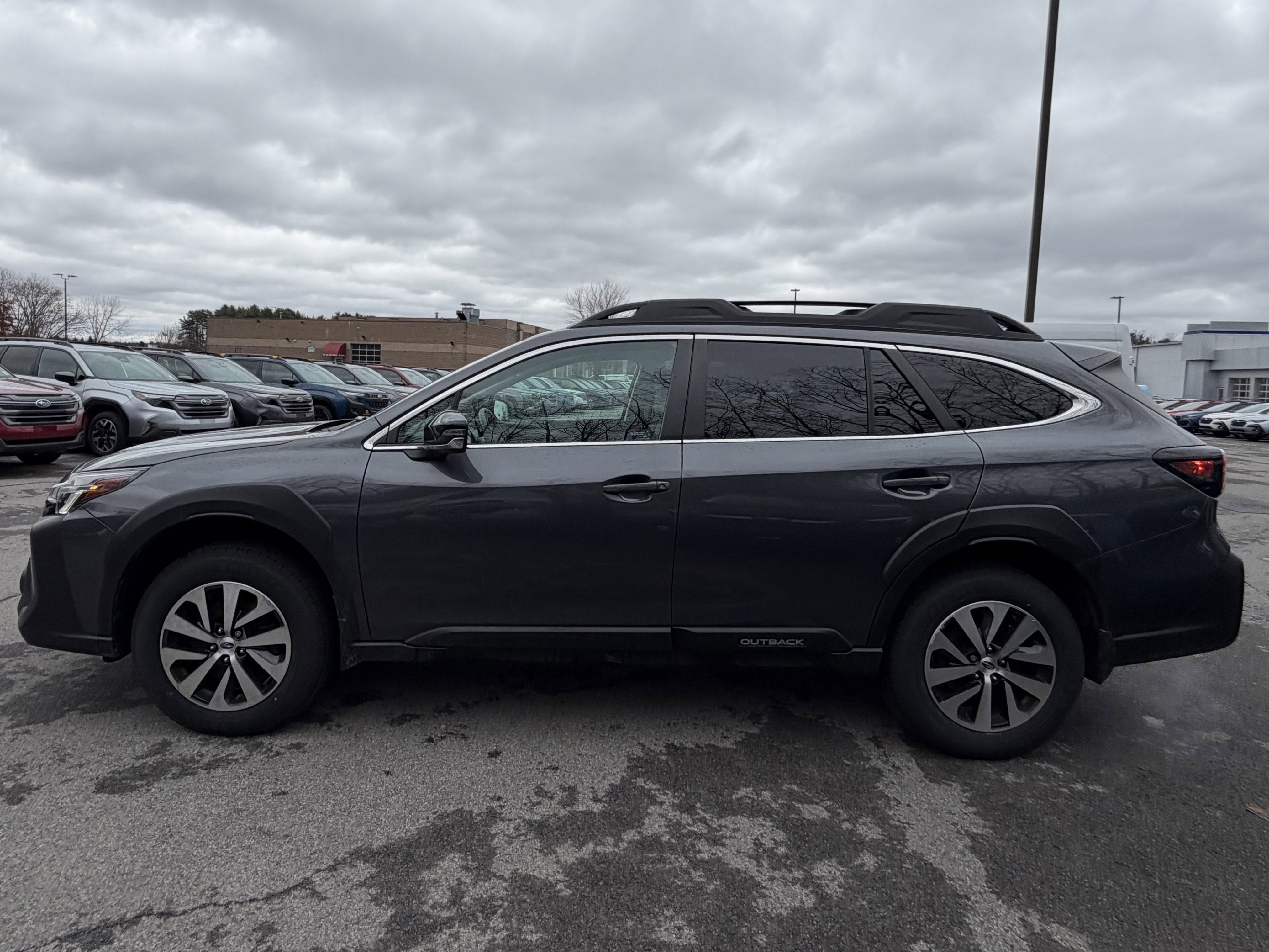 2023 Subaru Outback Premium