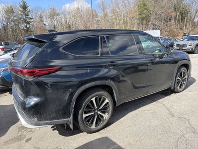 2022 Toyota Highlander XSE