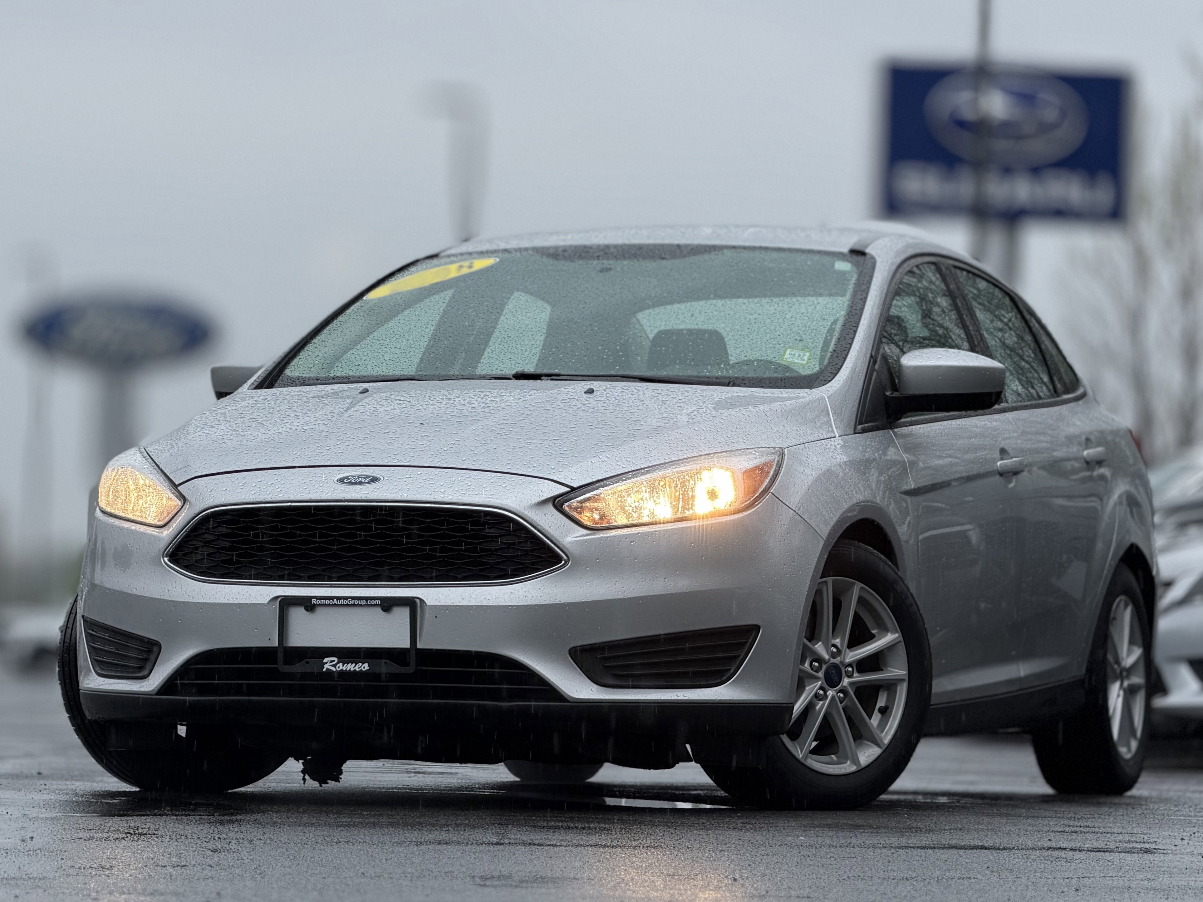 2018 Ford Focus Sedan SE's photo