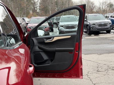 2021 Ford Escape Titanium