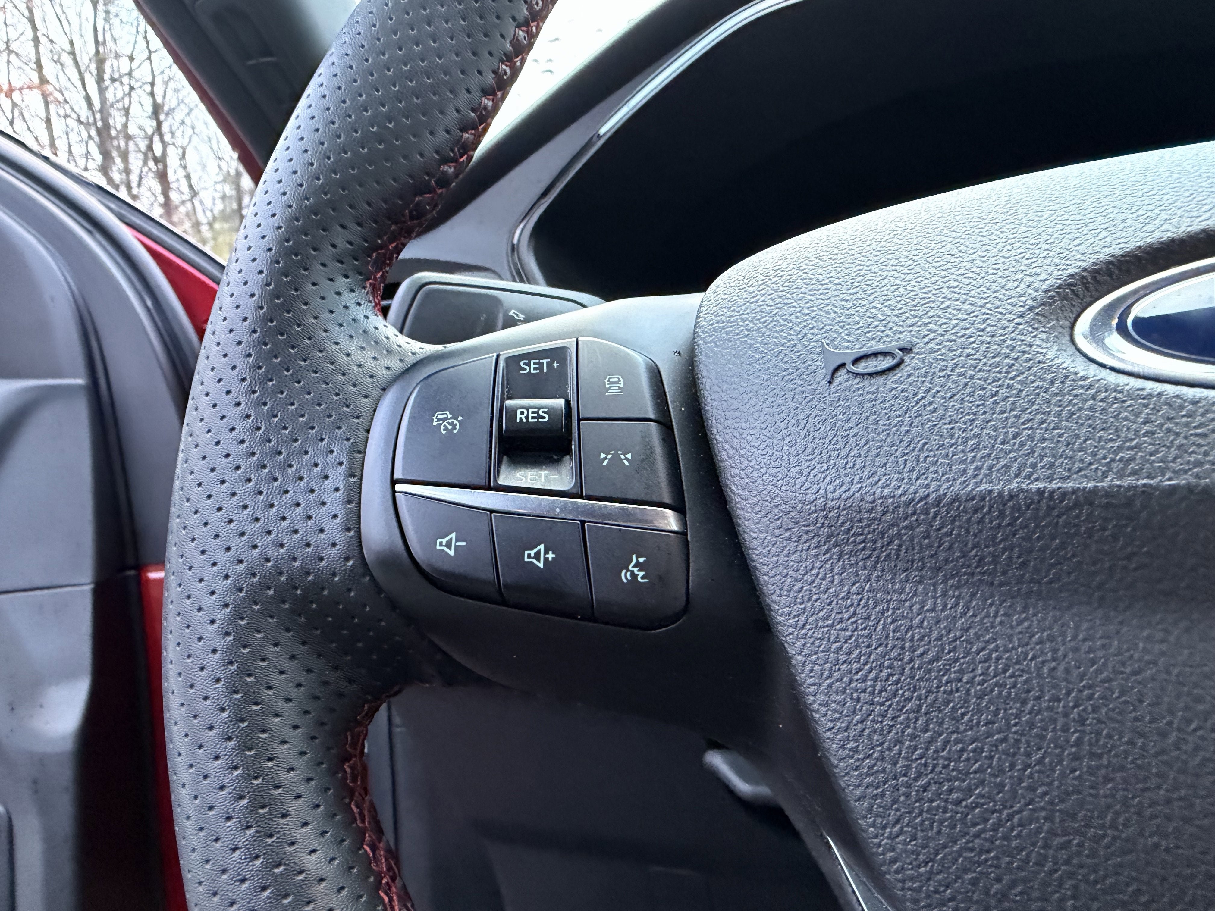 2023 Ford Escape Hybrid ST-Line Select