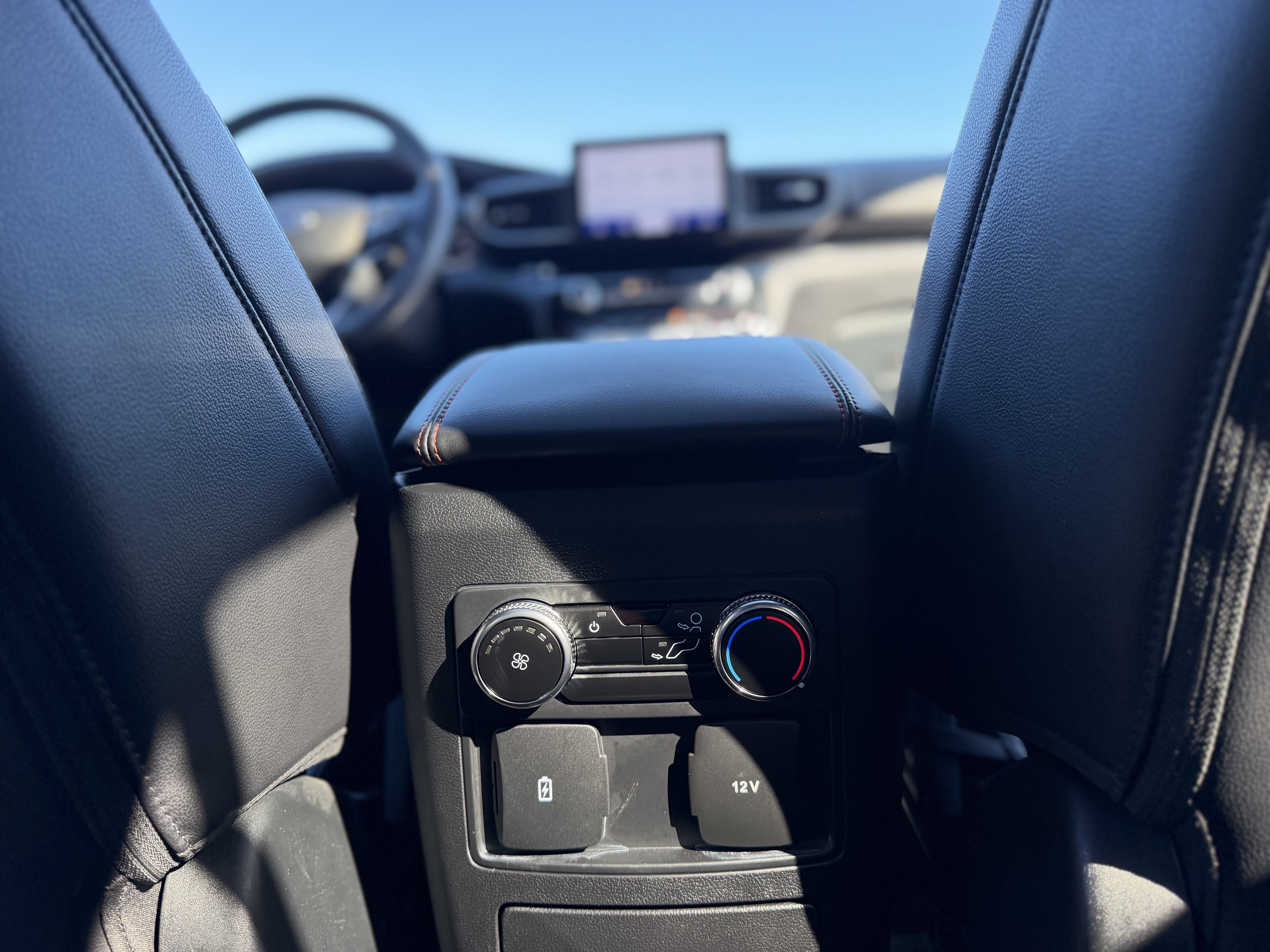 2024 Ford Explorer ST-Line