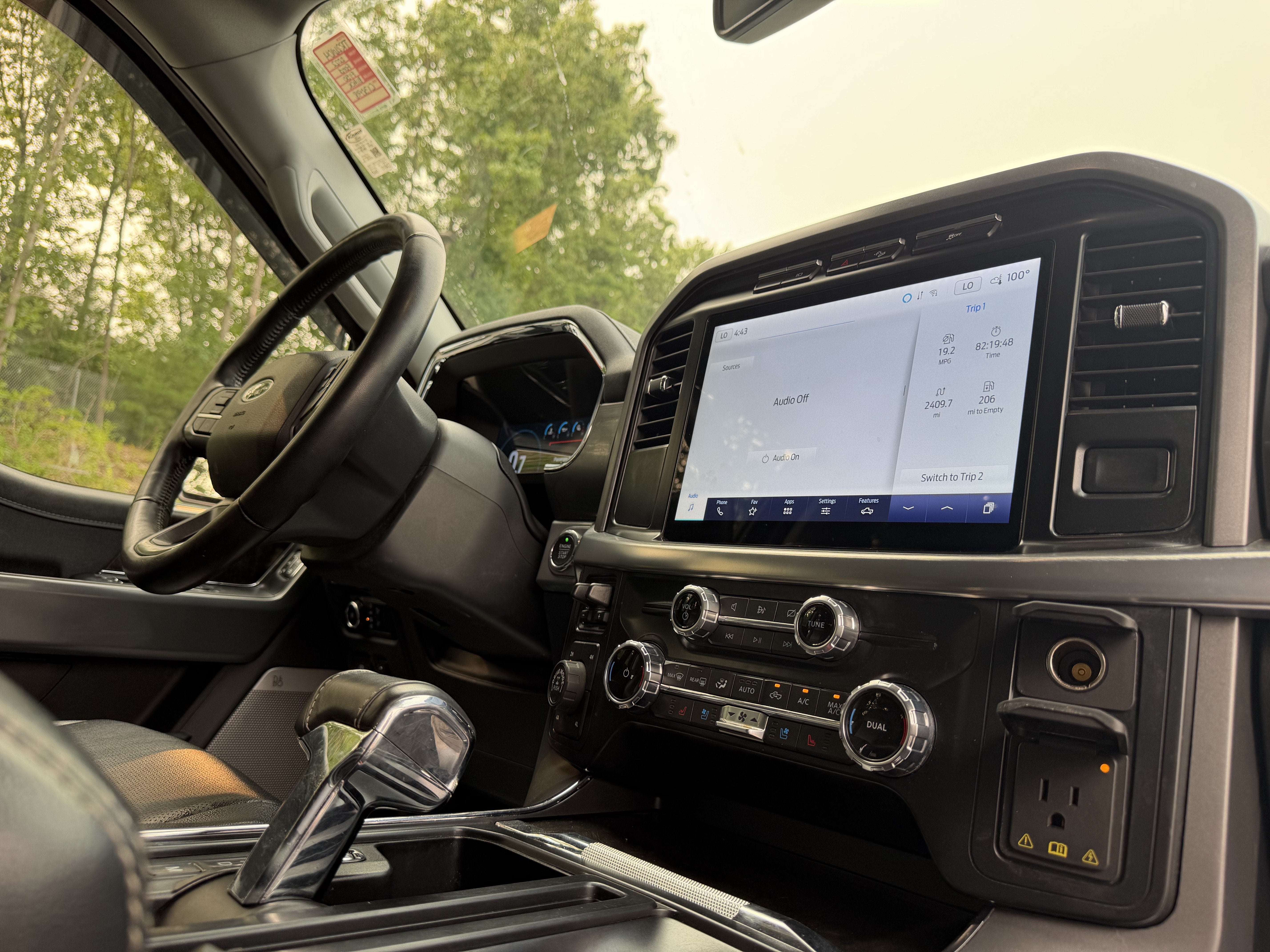 2022 Ford F-150 Lariat - Photo 35