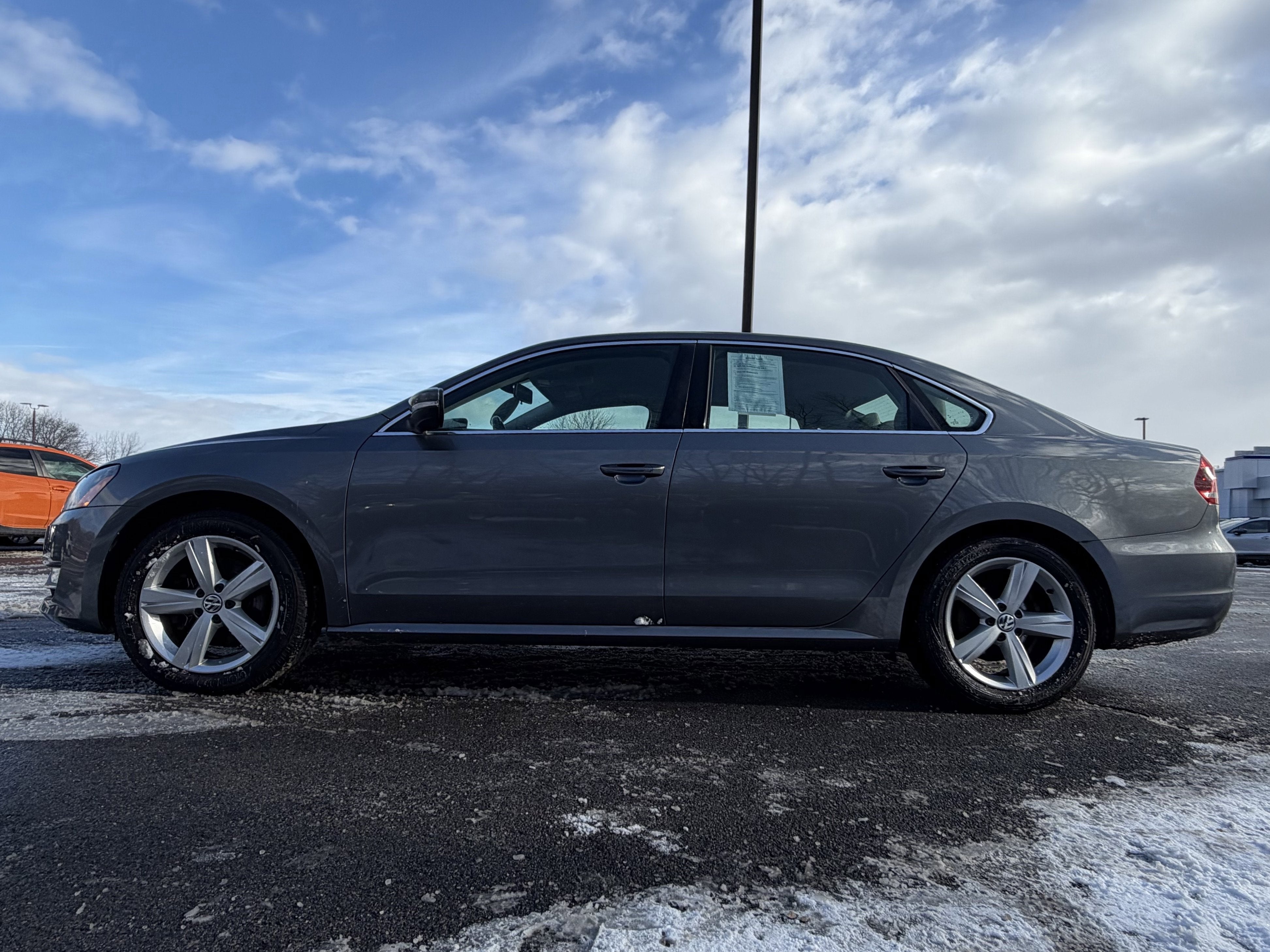 2015 Volkswagen Passat 1.8T Limited Edition