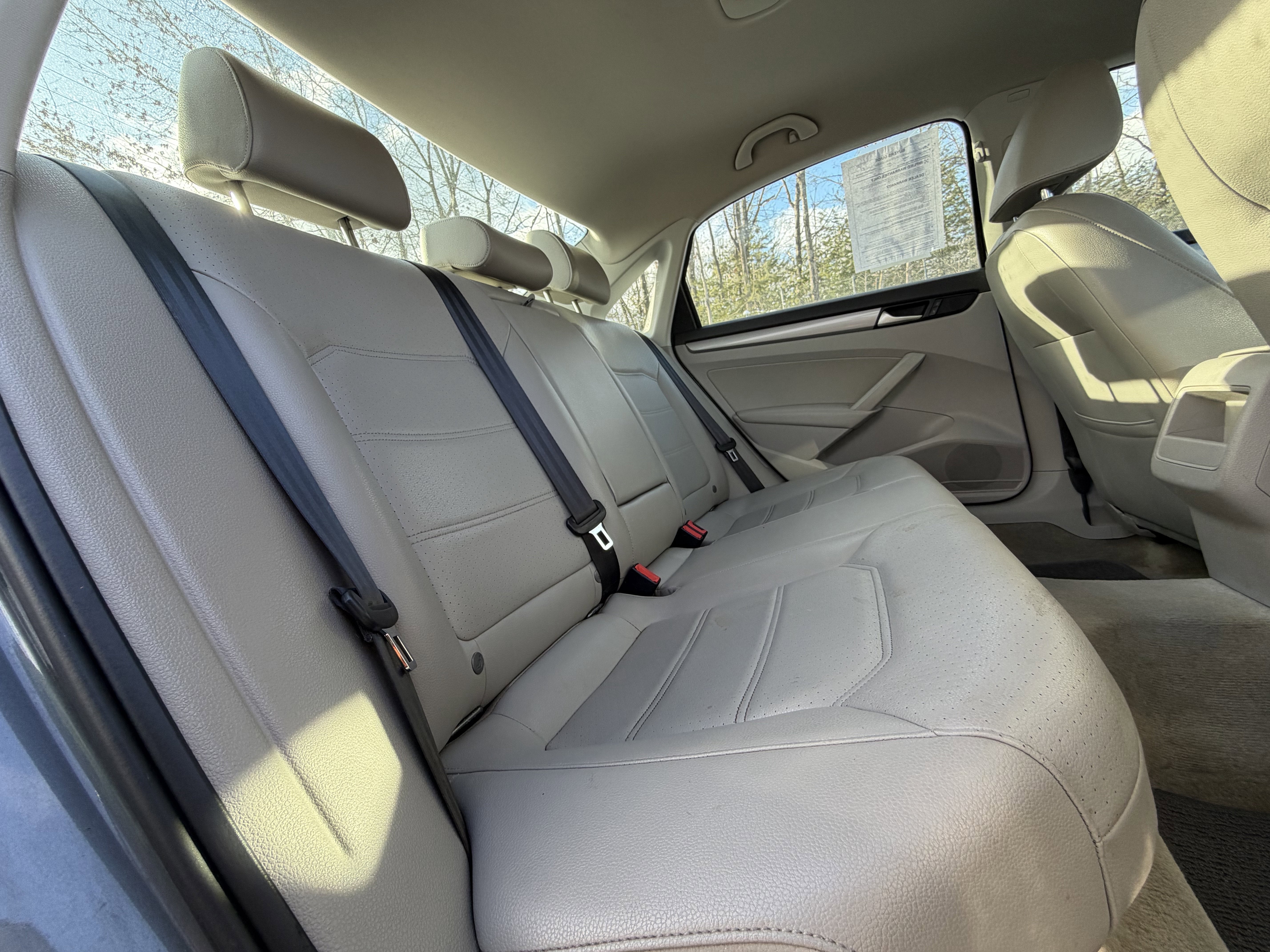 2015 Volkswagen Passat 1.8T Limited Edition