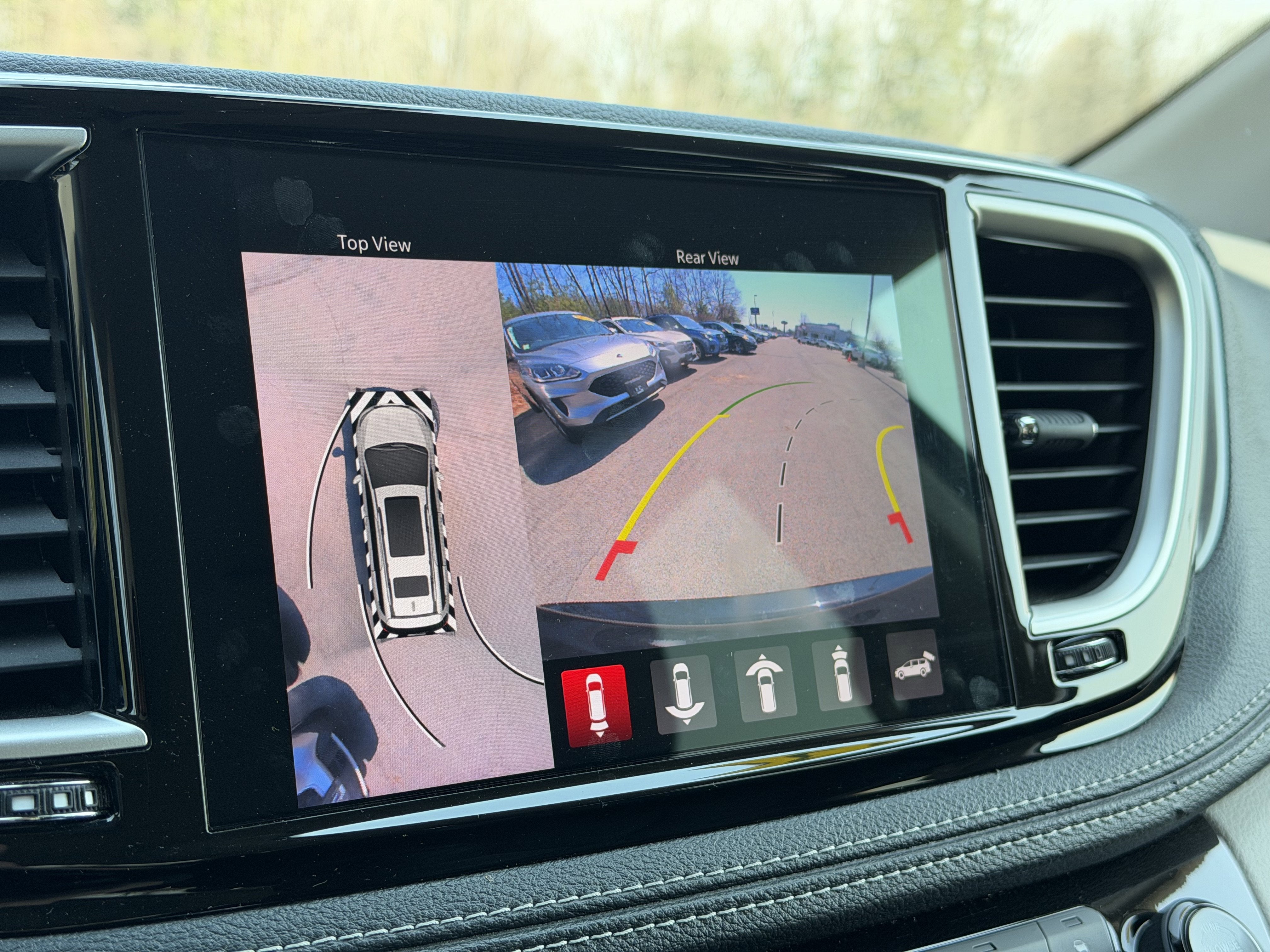 2023 Chrysler Pacifica Hybrid Touring L