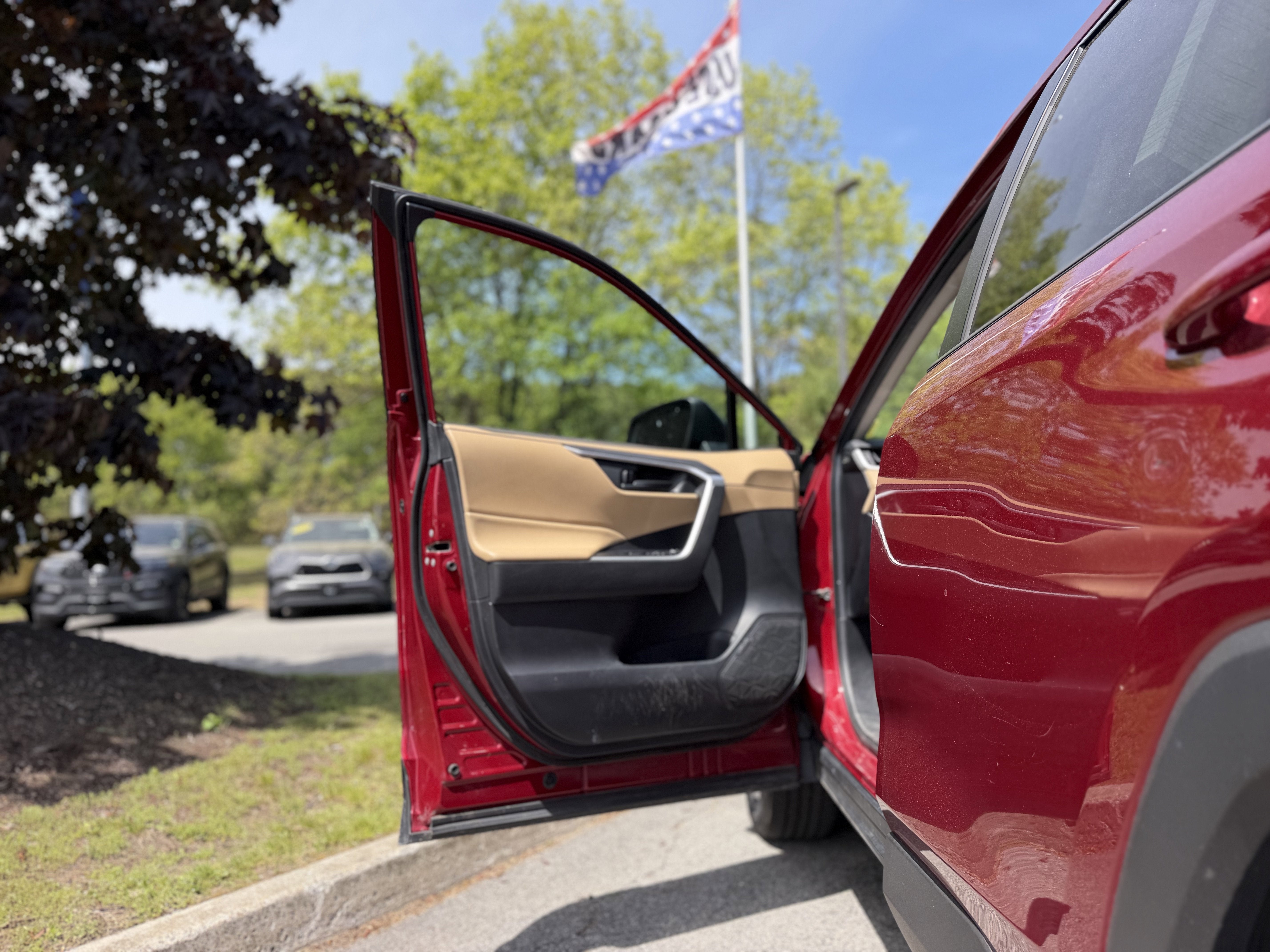 2020 Toyota RAV4 Hybrid LE