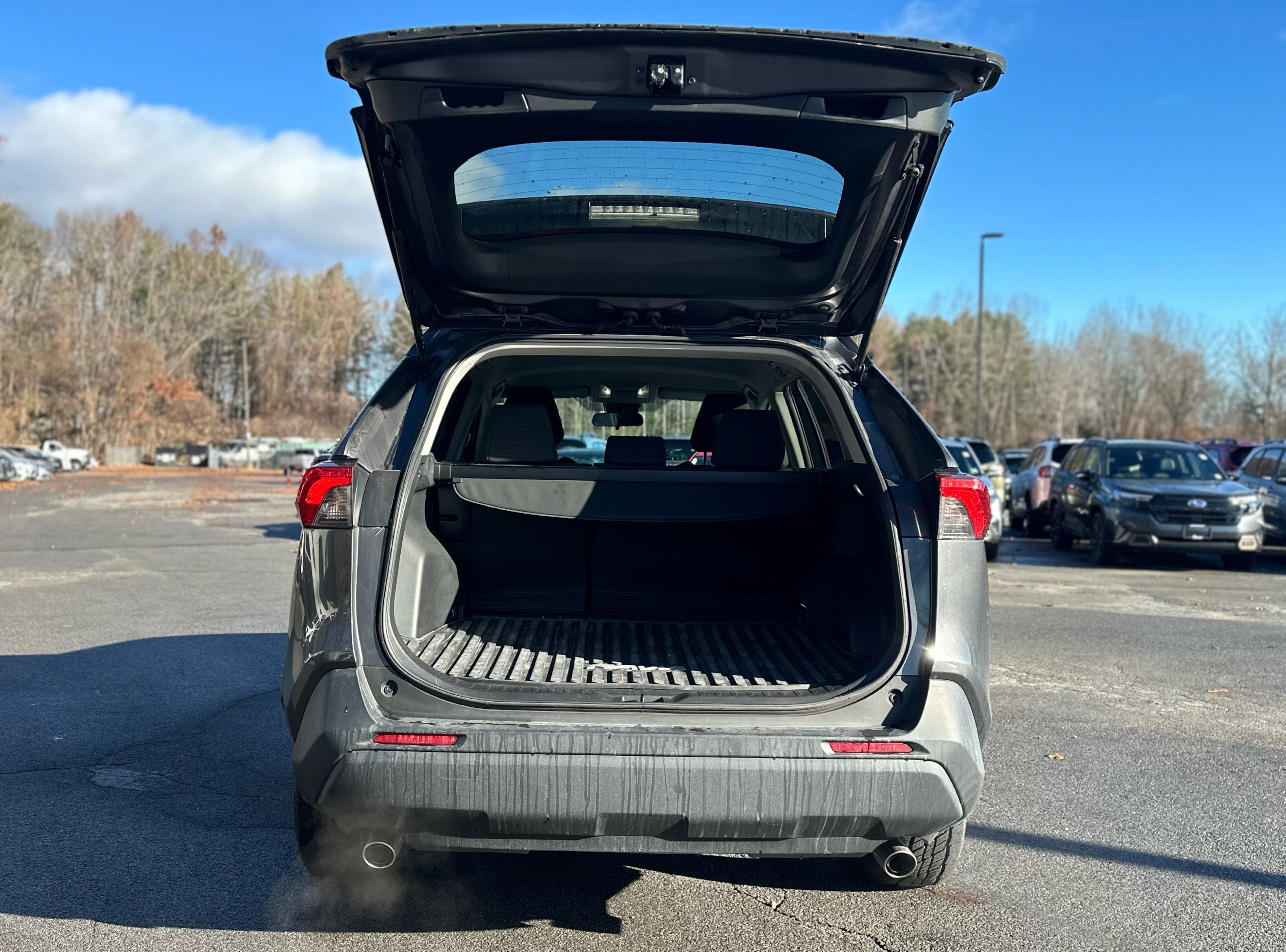 2022 Toyota RAV4 Hybrid LE