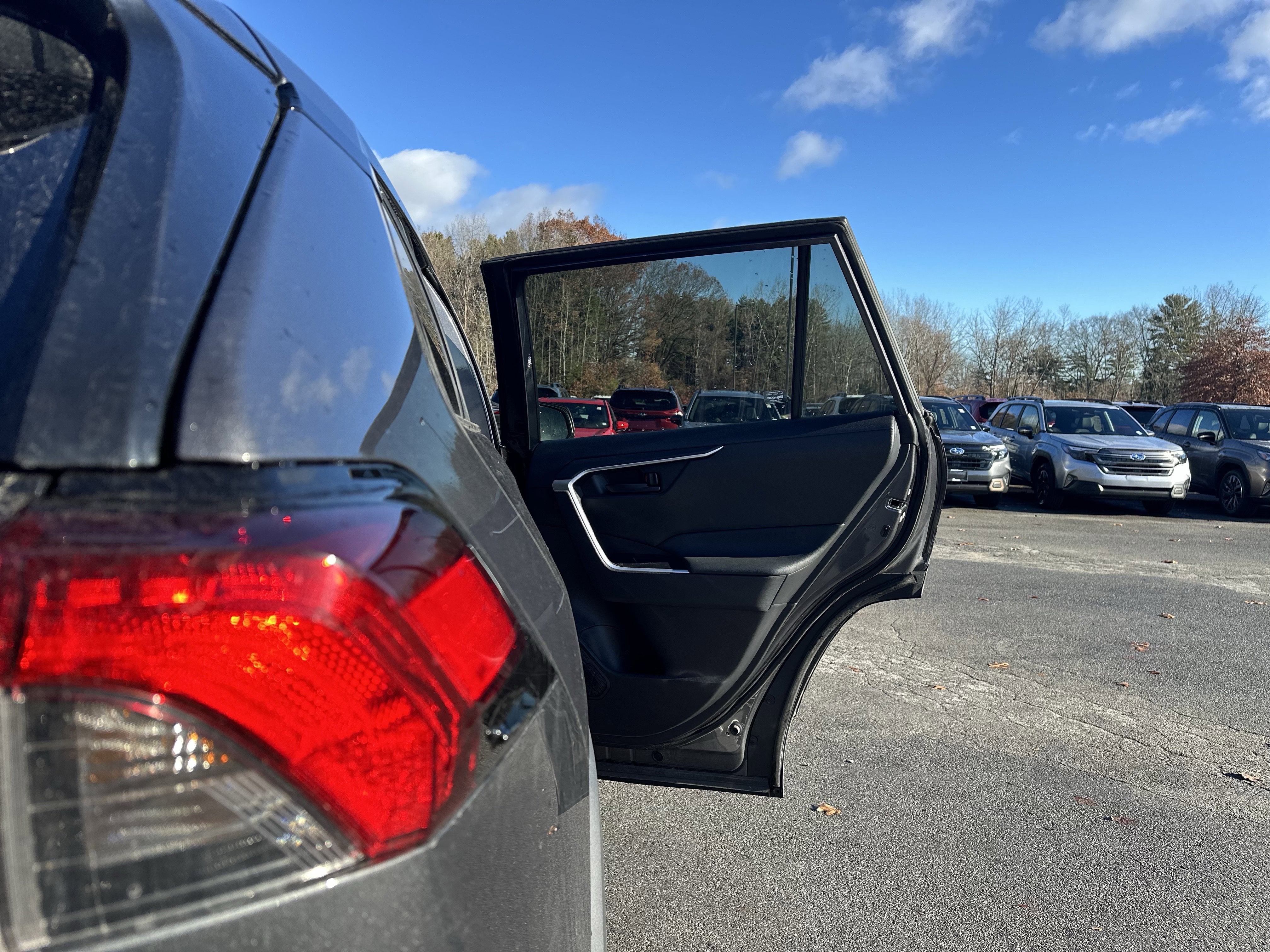 2022 Toyota RAV4 Hybrid LE