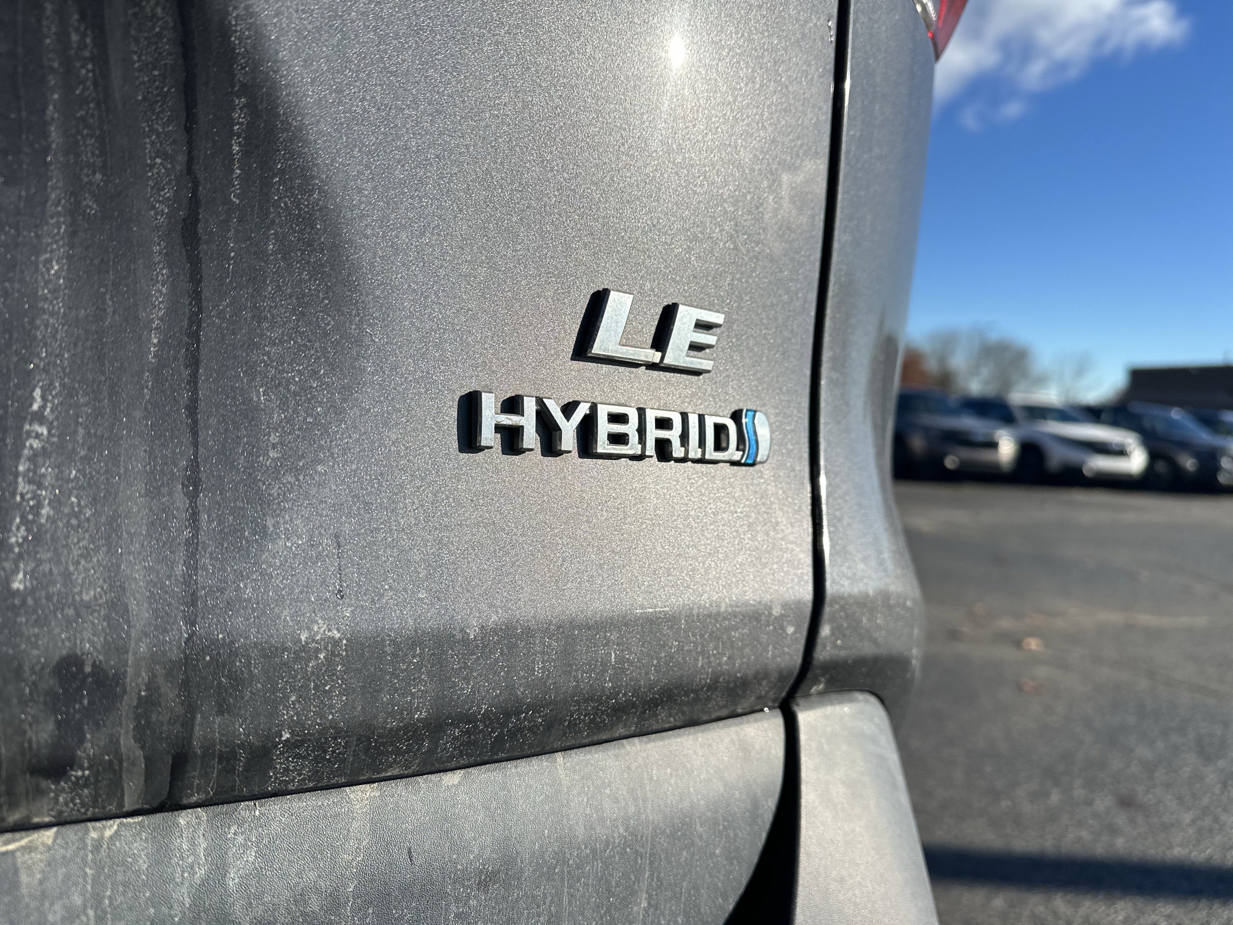 2022 Toyota RAV4 Hybrid LE