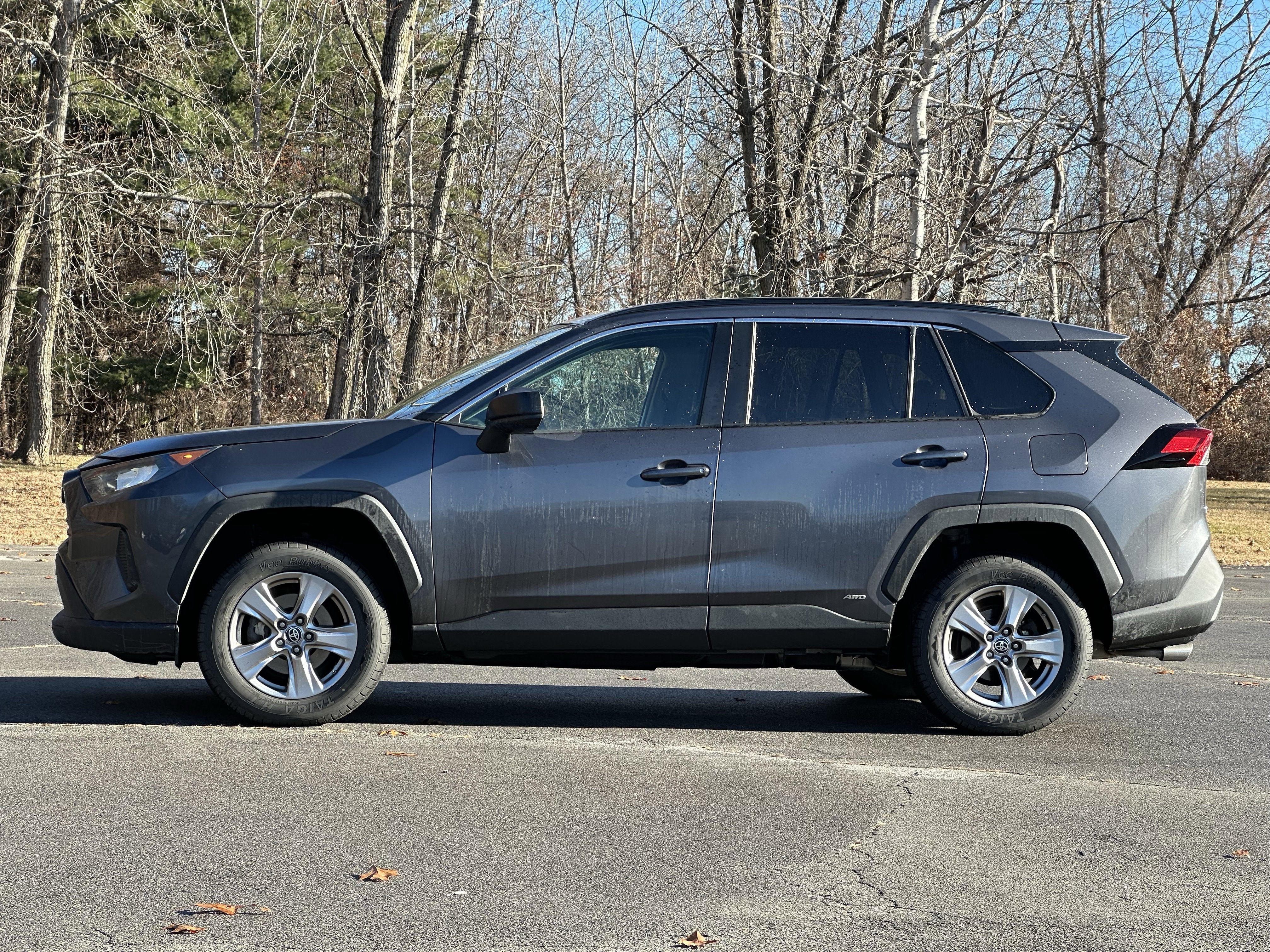 2022 Toyota RAV4 Hybrid LE