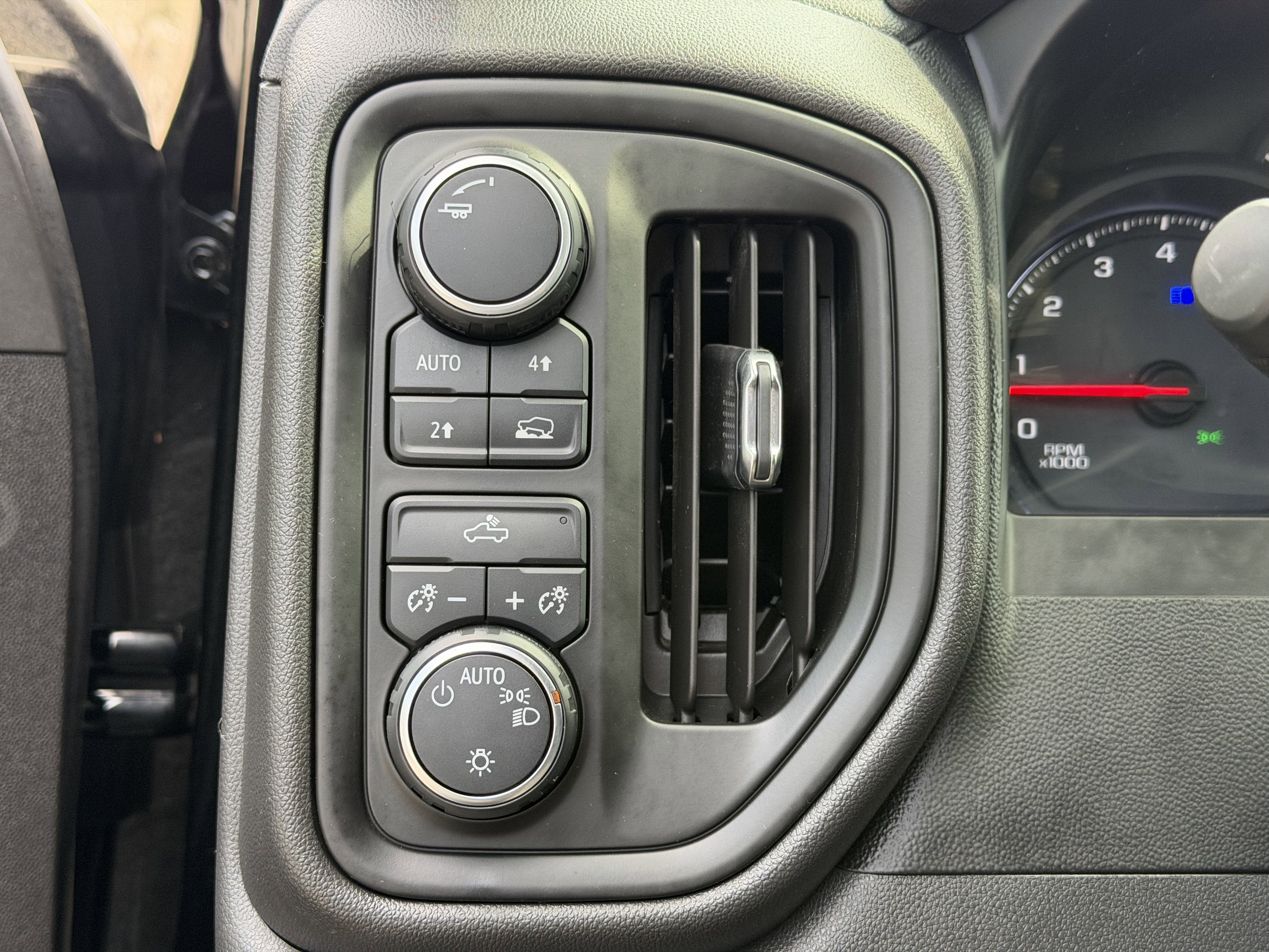 2019 Chevrolet Silverado 1500 Custom