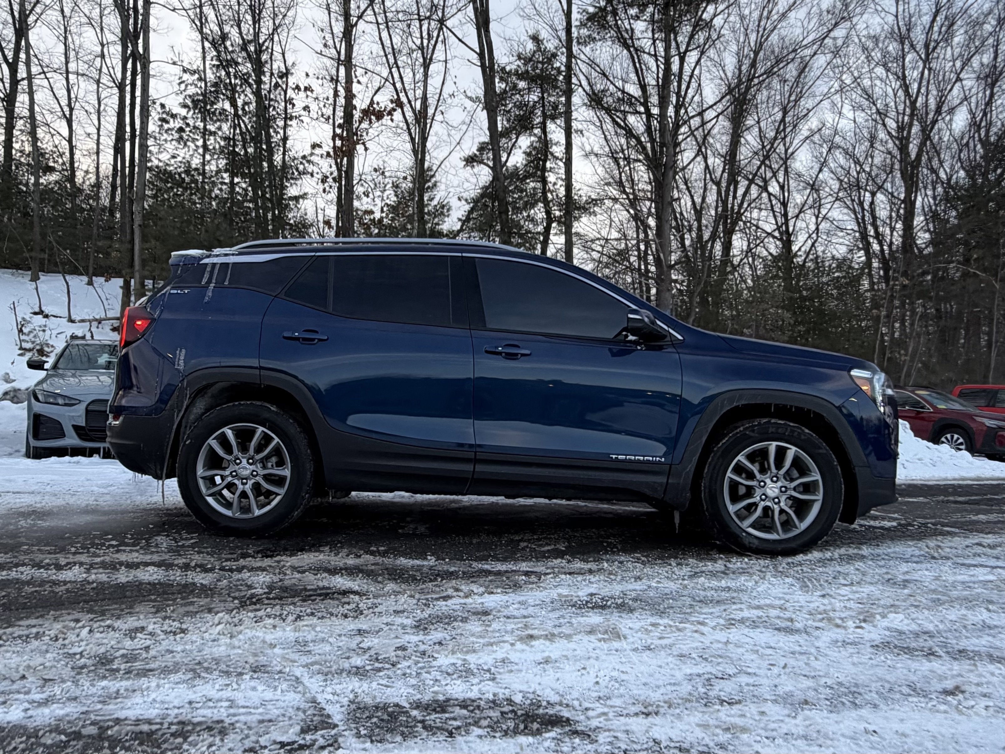 2022 GMC Terrain SLT
