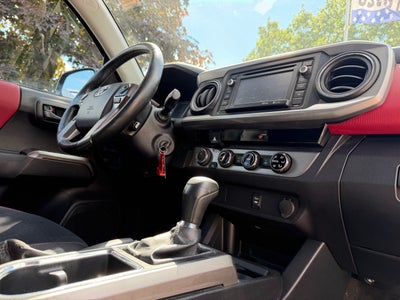 2017 Toyota Tacoma SR5