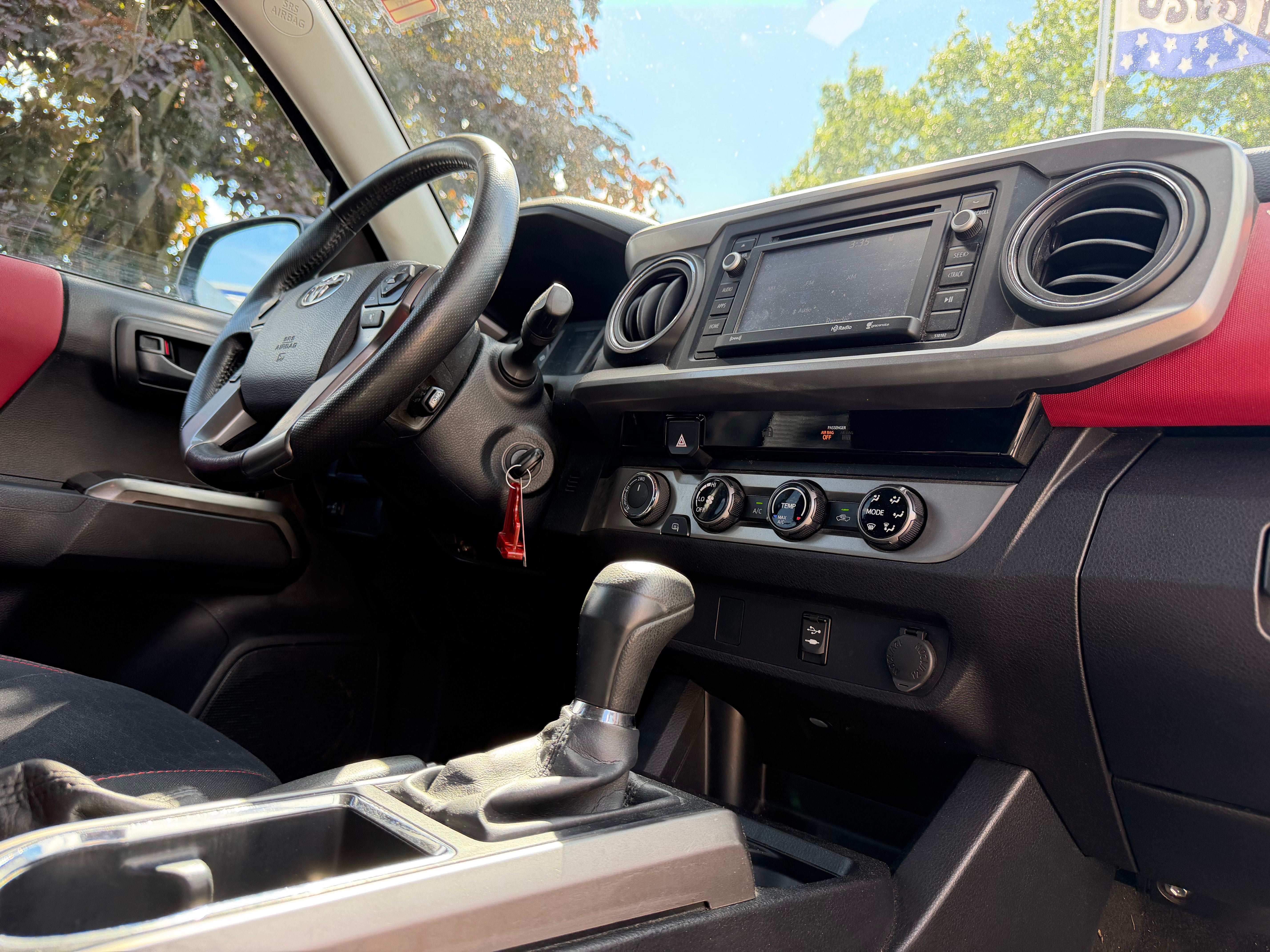 2017 Toyota Tacoma SR5