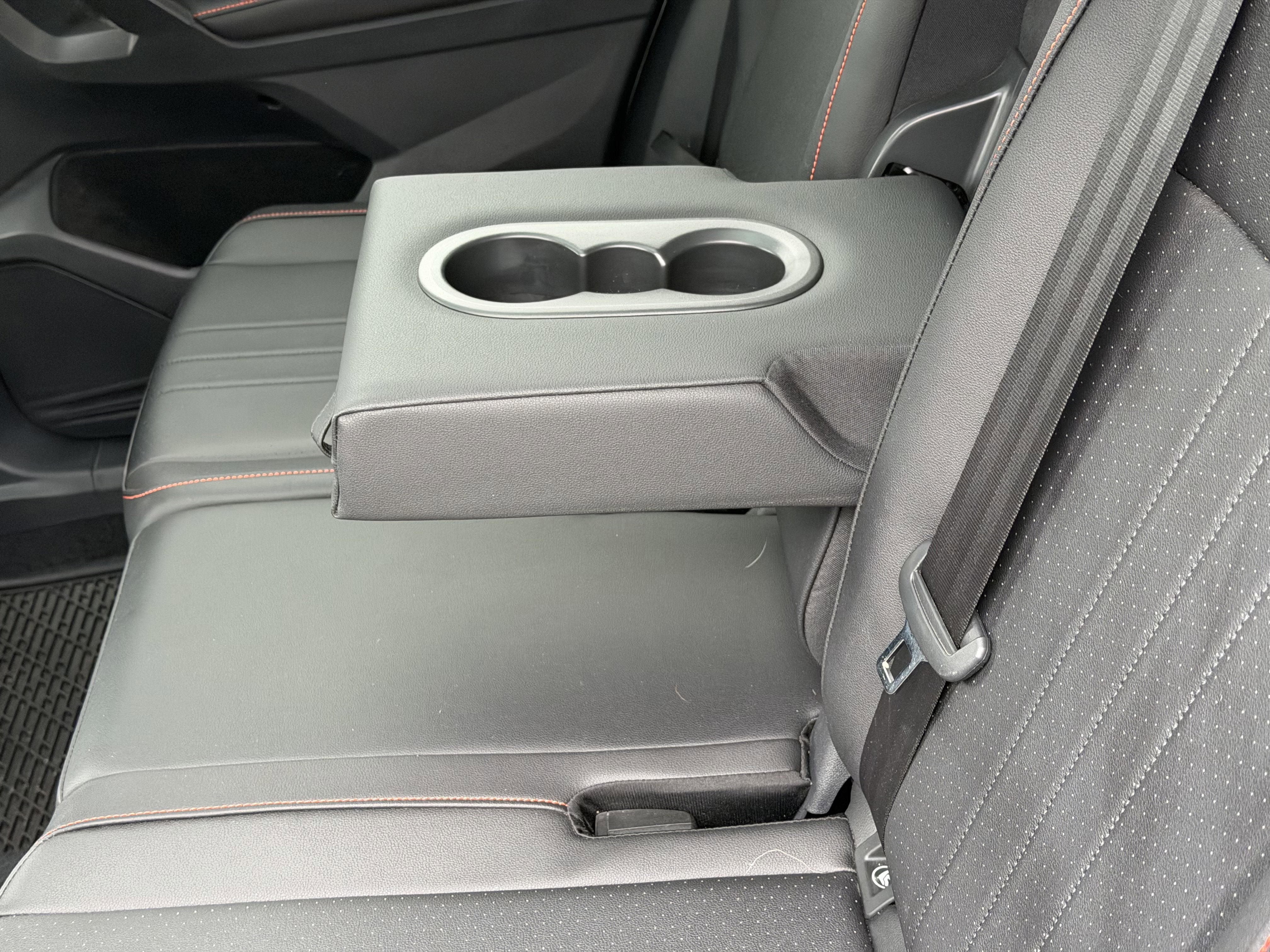 2024 Volkswagen Tiguan 2.0T Wolfsburg Edition