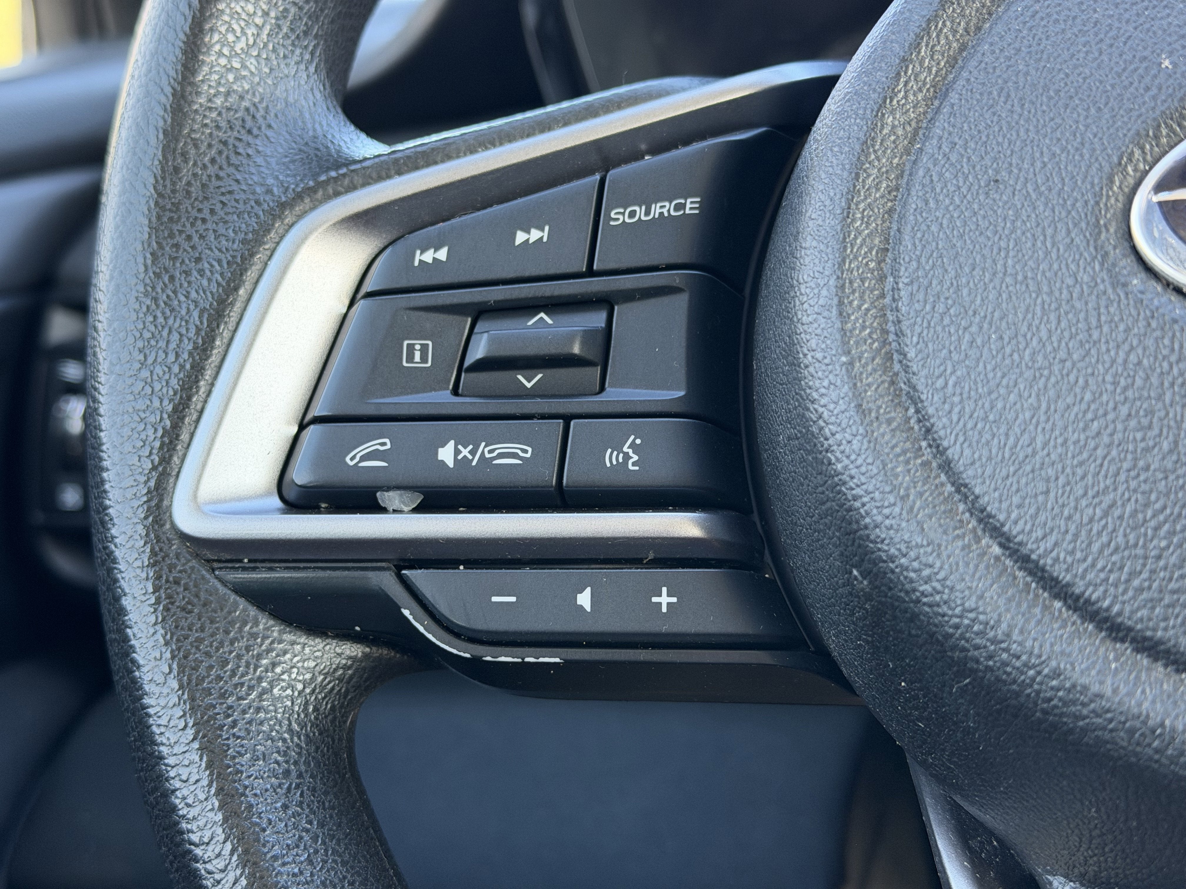 2023 Subaru Outback 2.5i