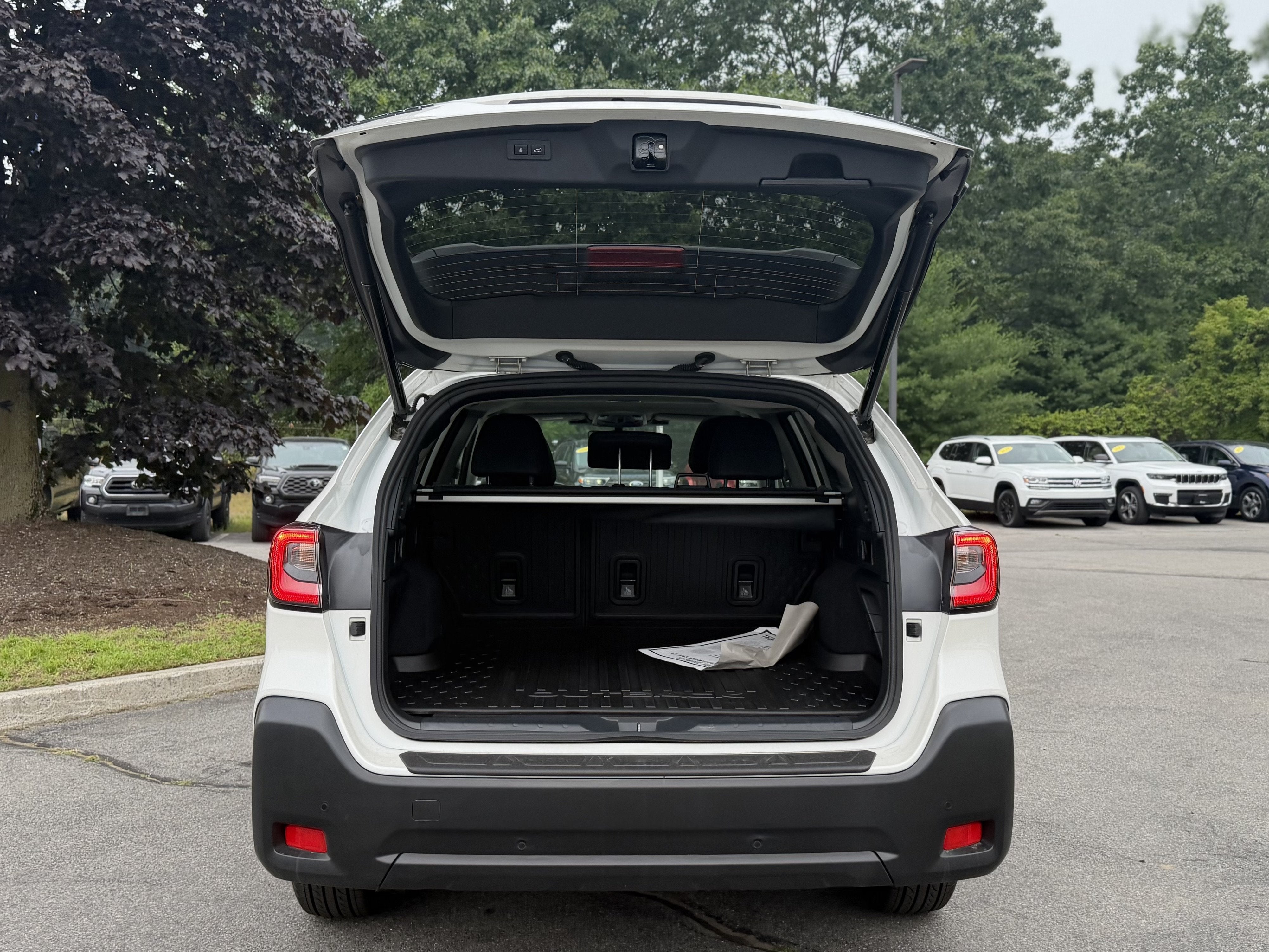 2025 Subaru Outback Onyx Edition - Photo 32