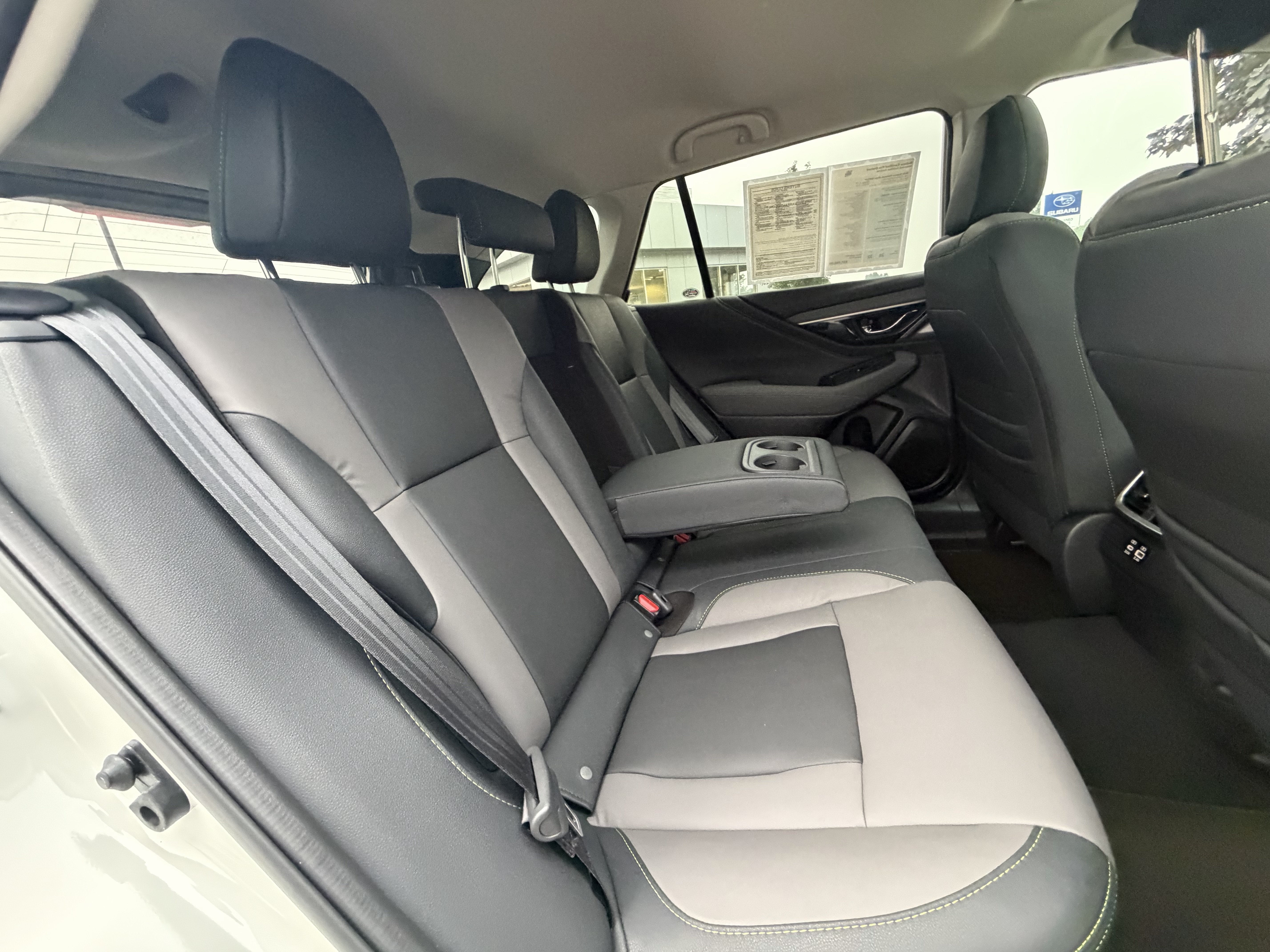 2025 Subaru Outback Onyx Edition - Photo 36
