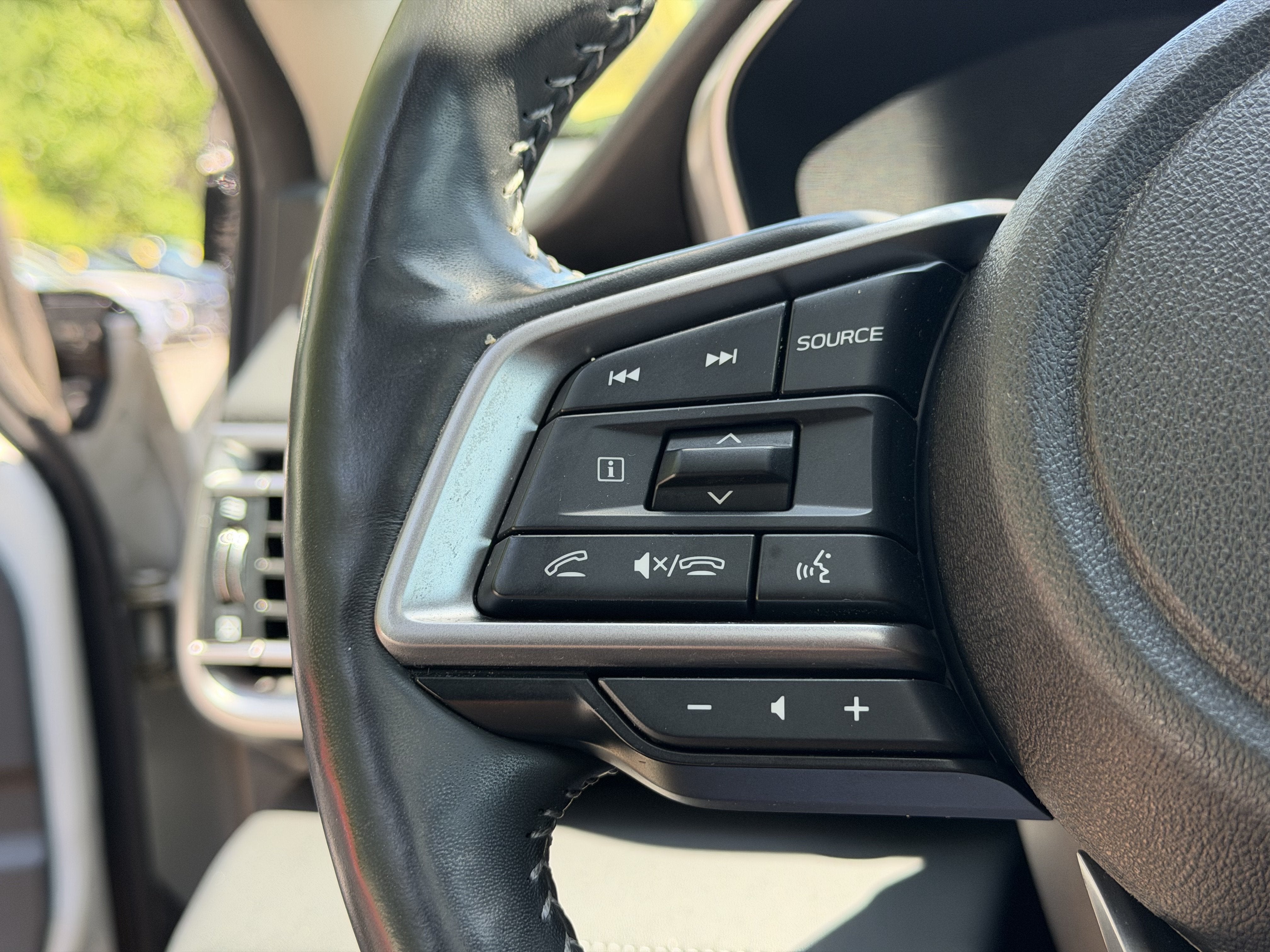 2023 Subaru Outback Touring XT