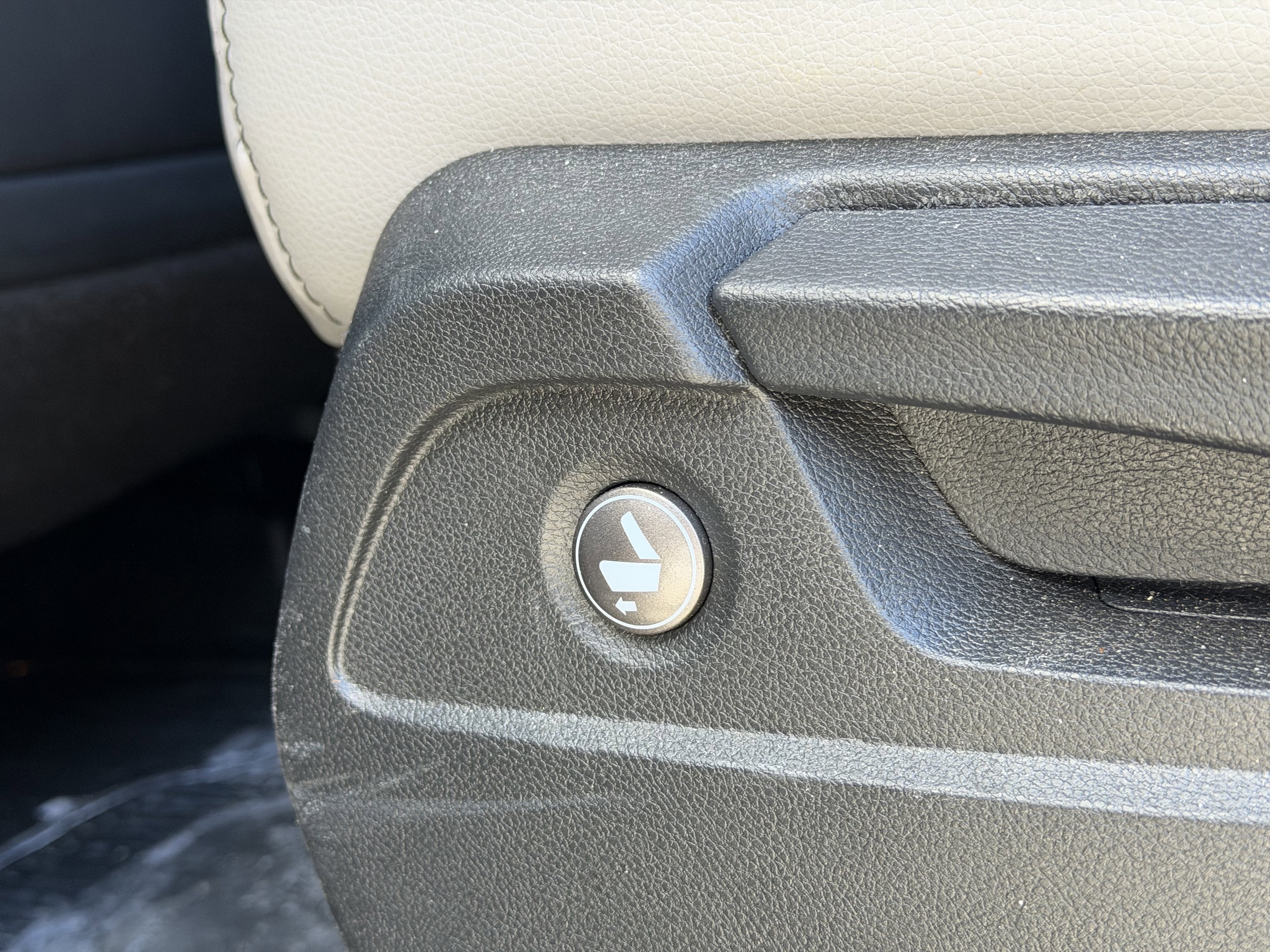 2025 Honda Pilot Base