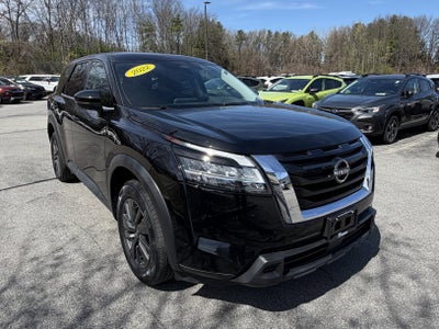 2022 Nissan Pathfinder S