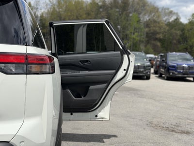 2025 Nissan Pathfinder Rock Creek