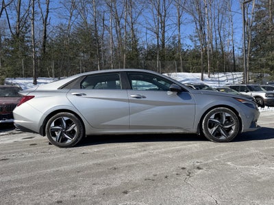 2022 Hyundai Elantra Limited