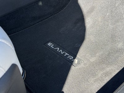 2022 Hyundai Elantra Limited