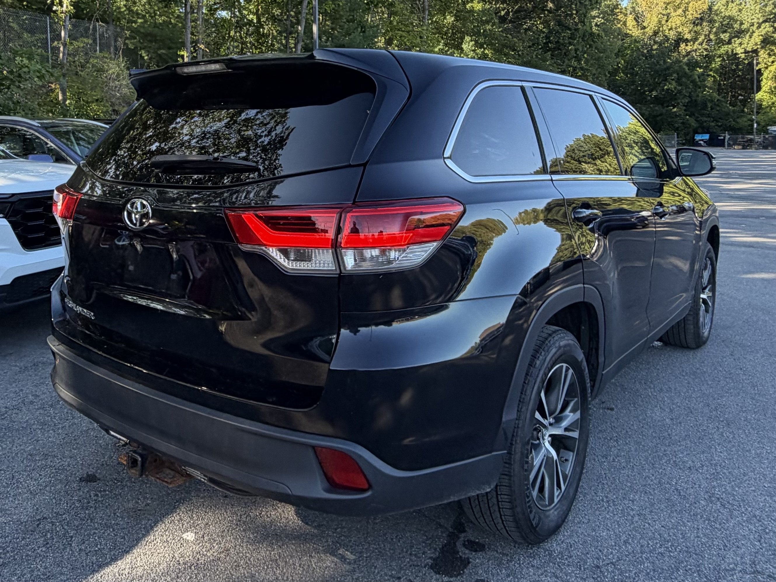 2019 Toyota Highlander LE